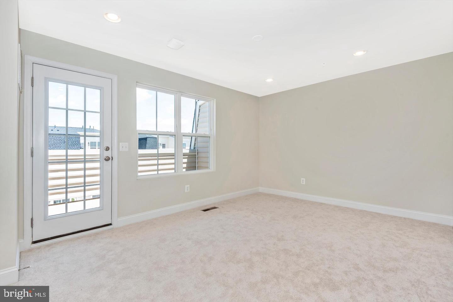 EASTCHURCH - Residential Lease