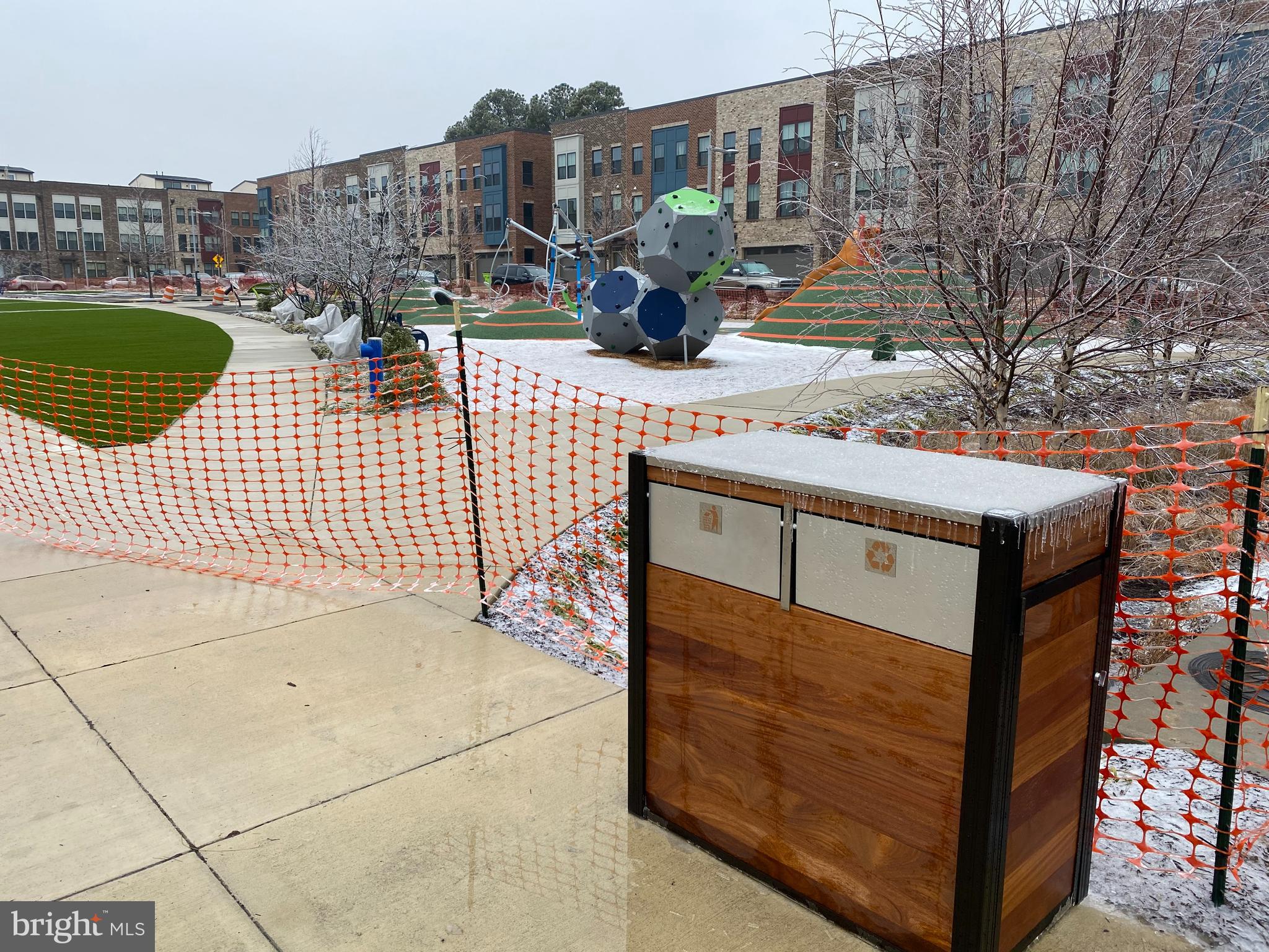 VILLAGE OF TOWNE SQUARE - Residential Lease