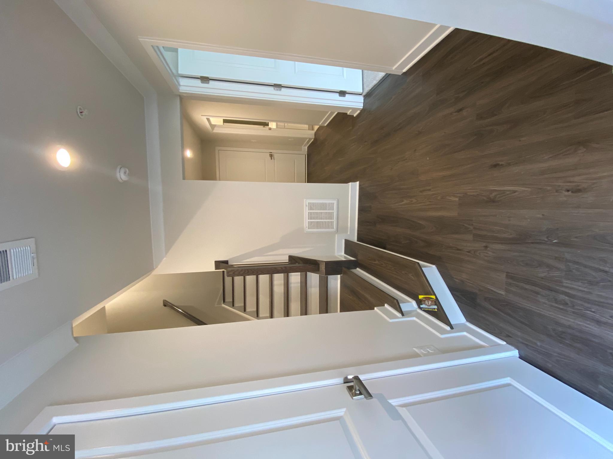 VILLAGE OF TOWNE SQUARE - Residential Lease