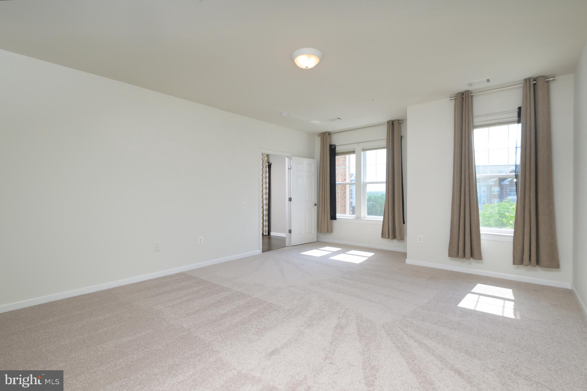 POTOMAC GREEN CONDOMINIUM - Residential