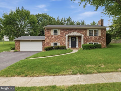 Homes For Sale - 1059 Valleybrook Drive<br/> HAGERSTOWN, MD 21742