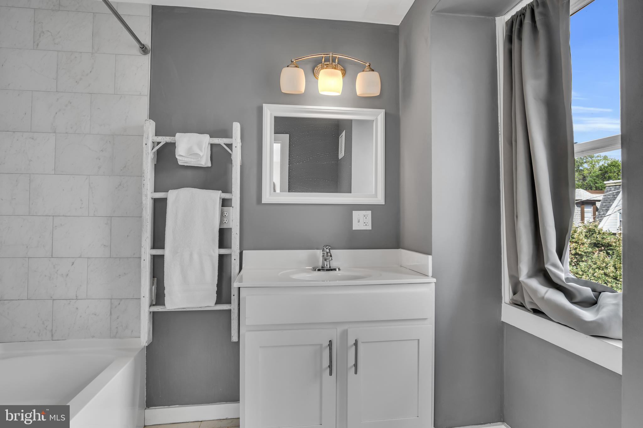 MIDTOWN - Residential