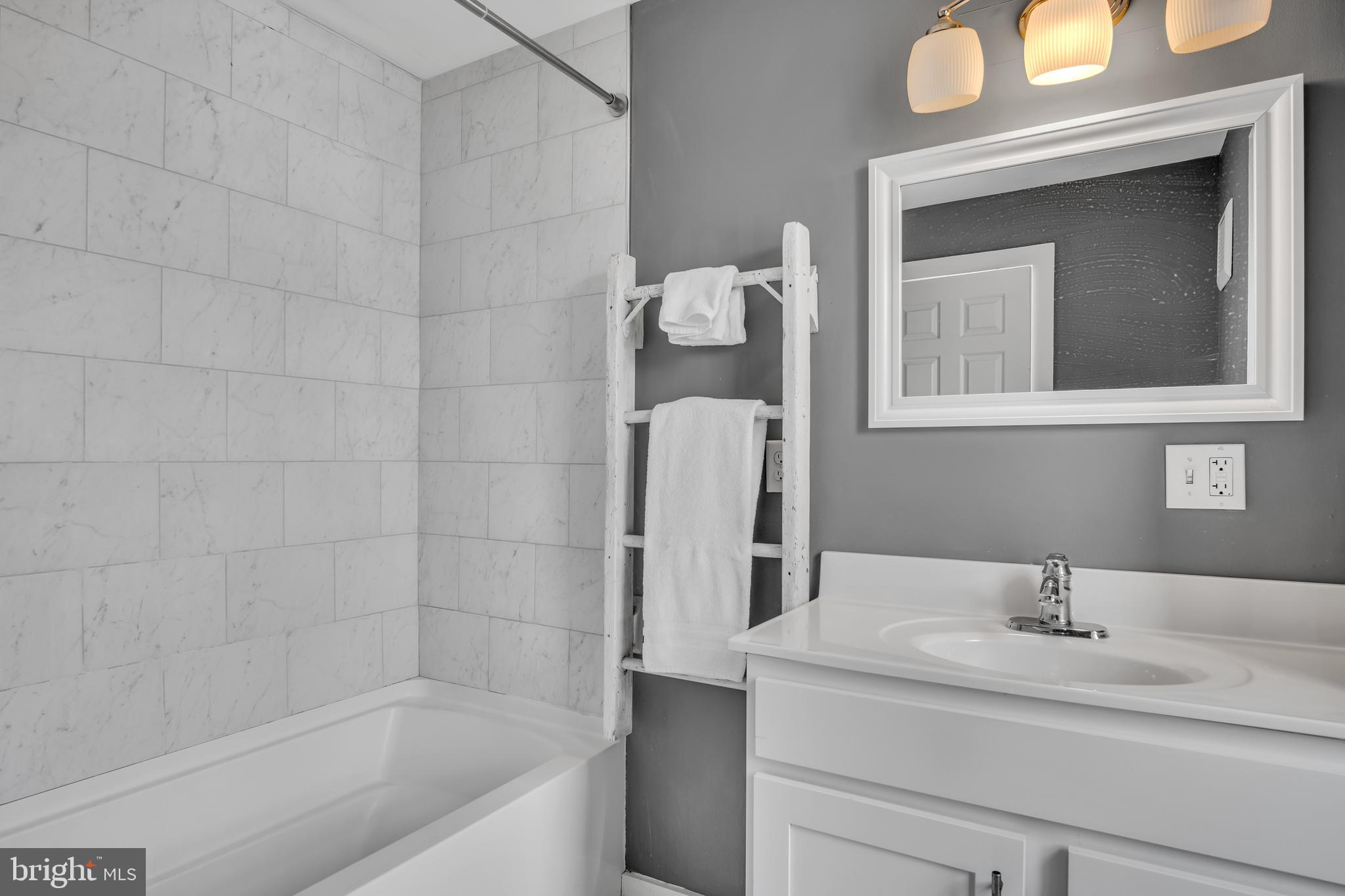 MIDTOWN - Residential