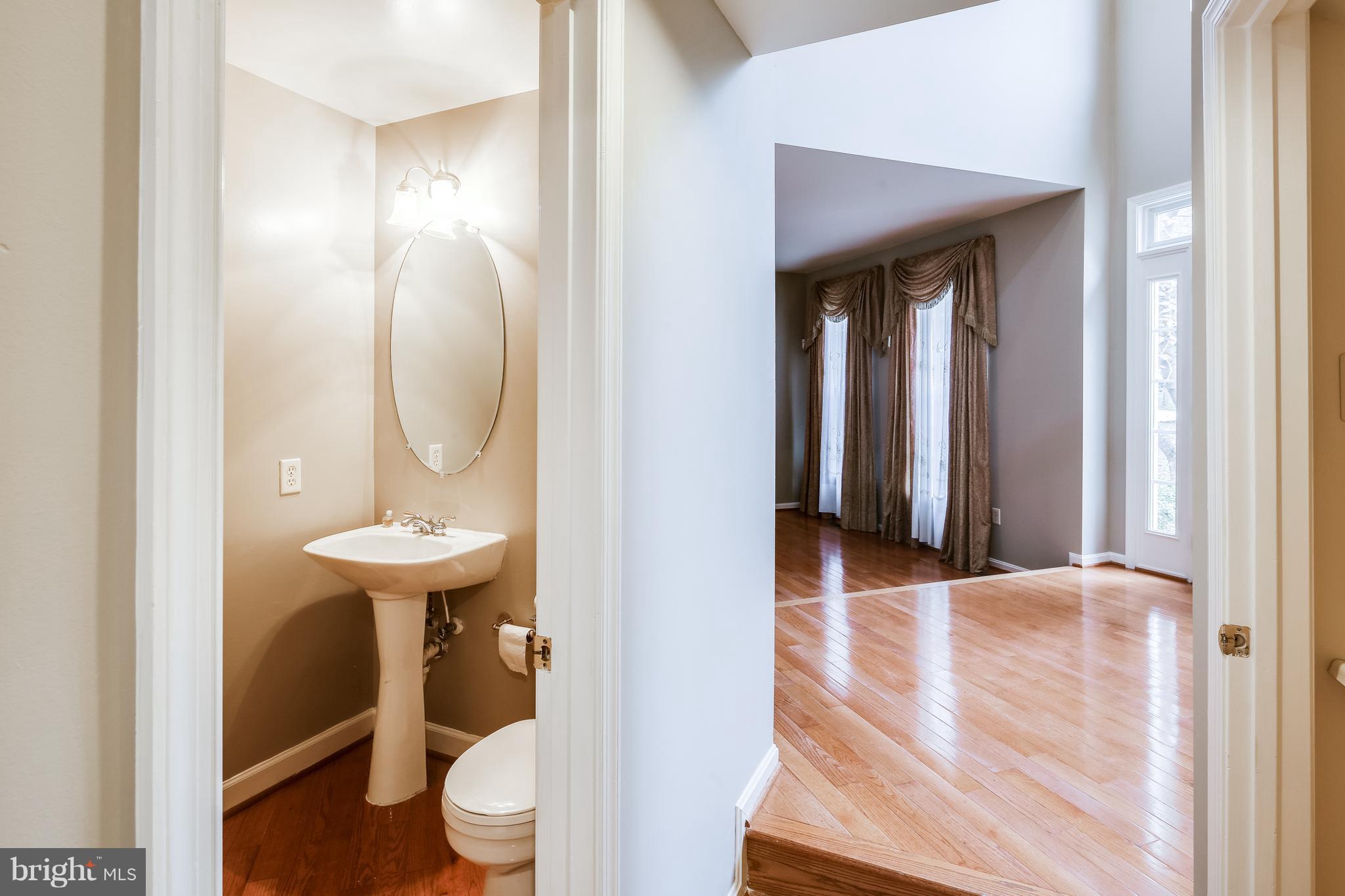 RIVER HILL - Residential Lease