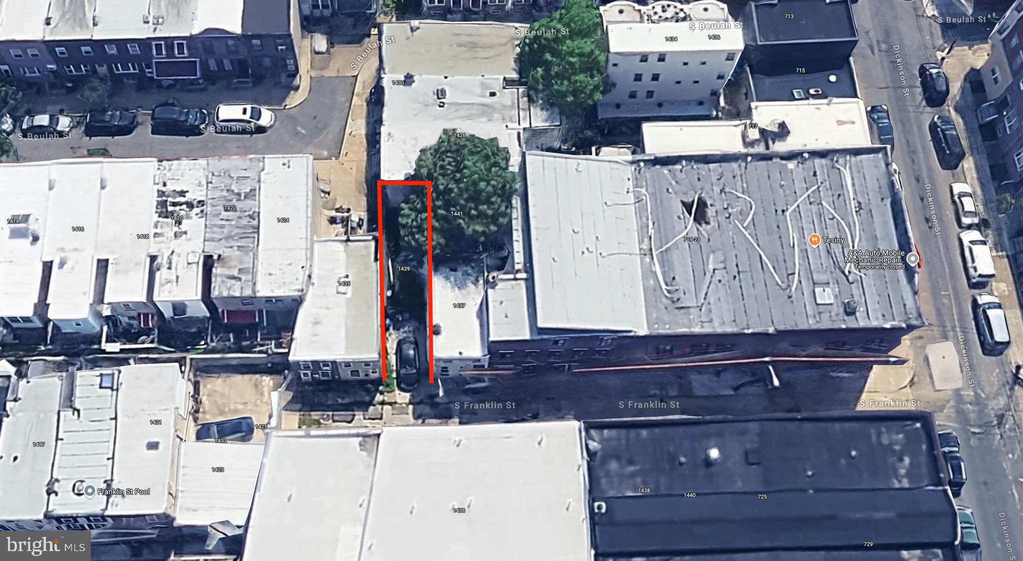 14' x 49' residential vacant lot for sale in East Passyunk on private S. Franklin St. The parcel is perfect for an end-user looking to build a spec home with their own personalized plans and design. Contact listing agent with questions.