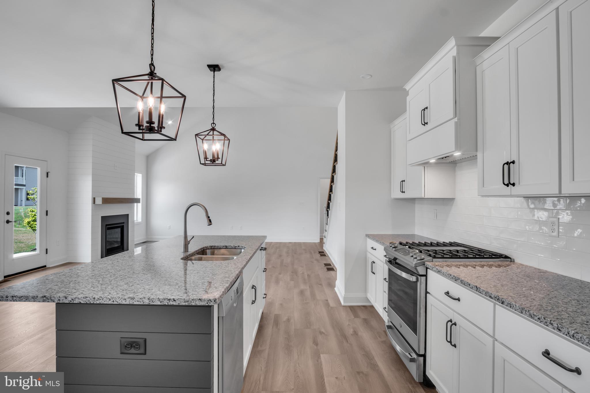 CUMBERLAND RANGE ESTATES - Residential