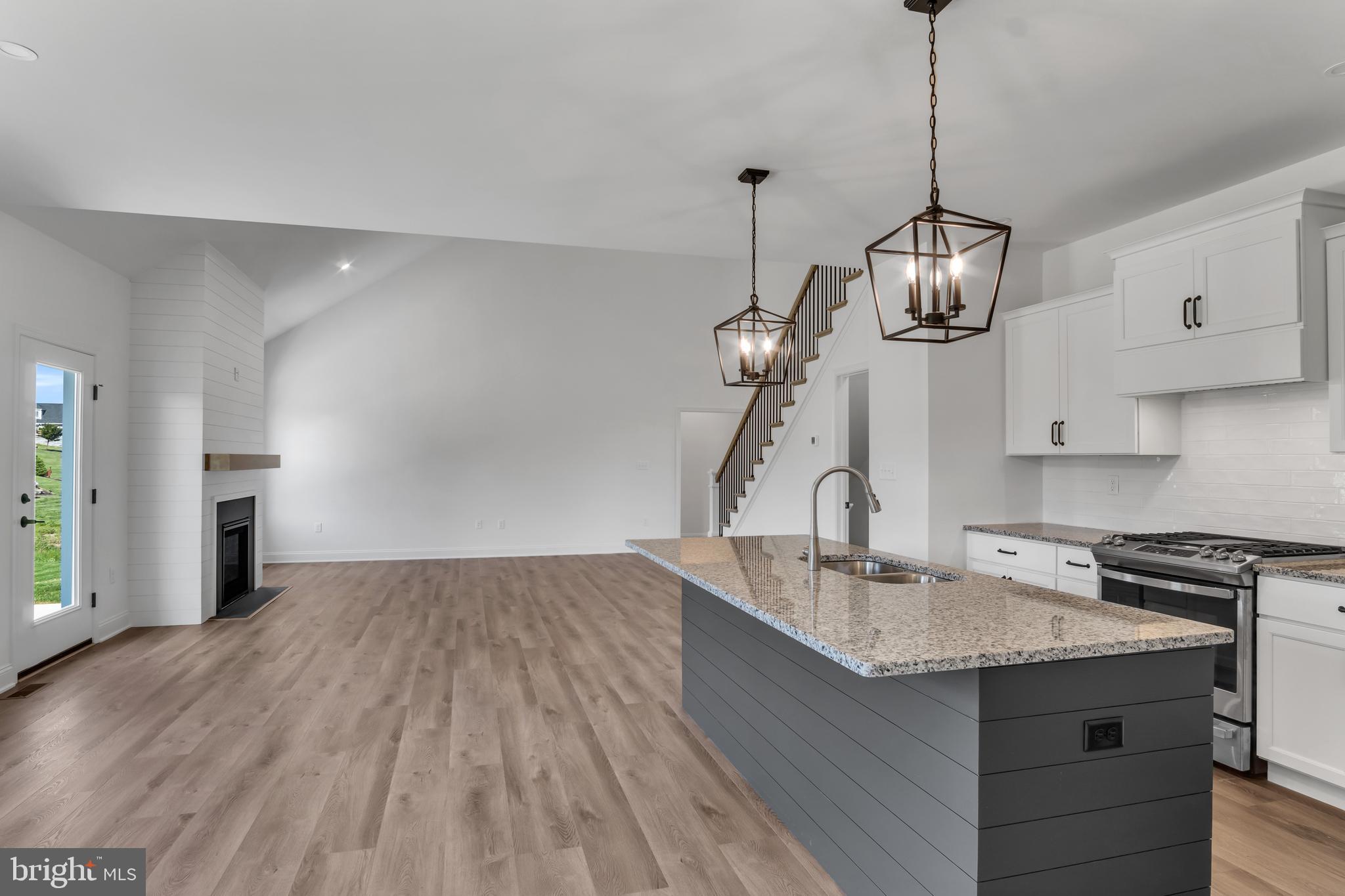 CUMBERLAND RANGE ESTATES - Residential