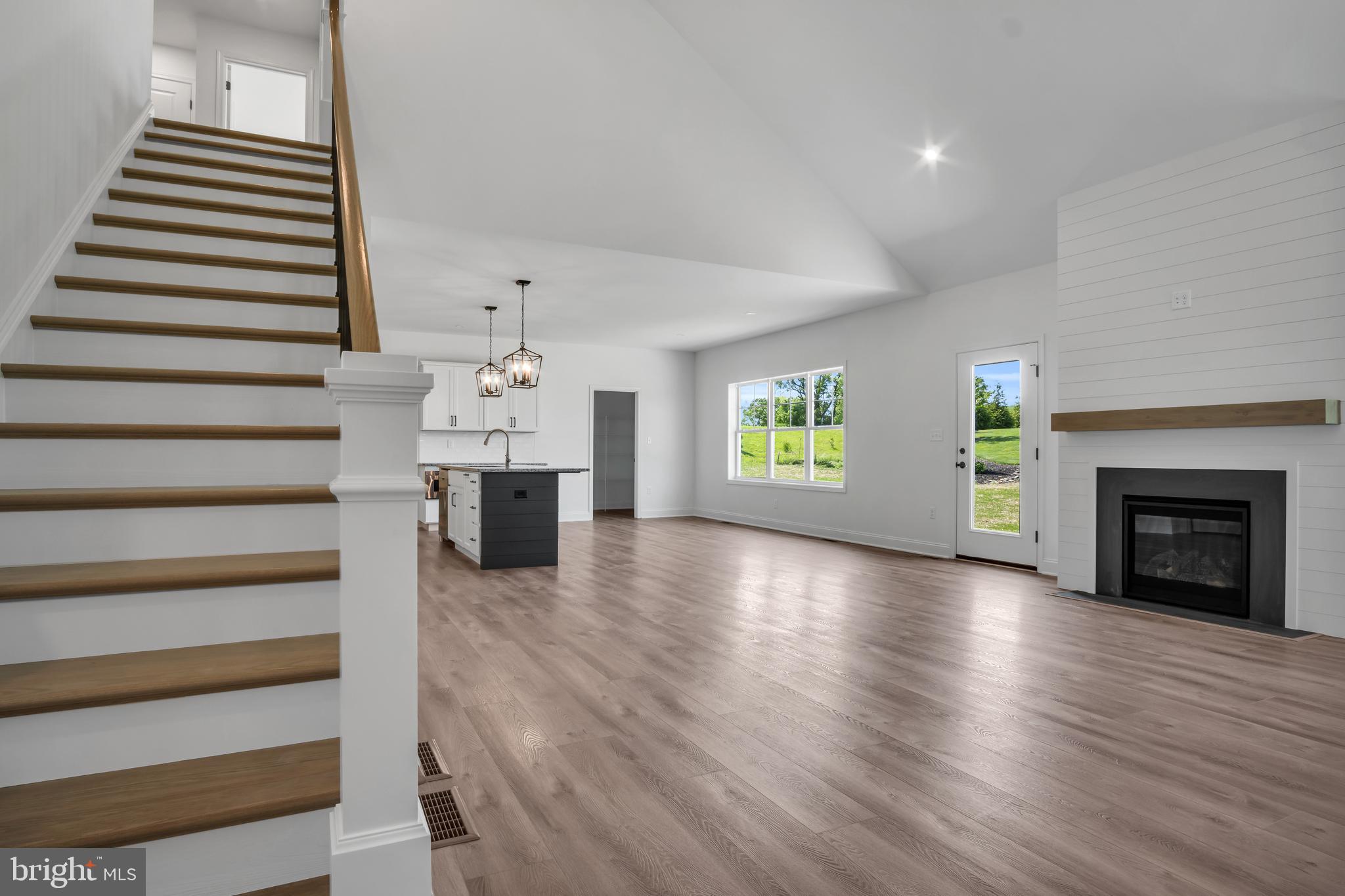 CUMBERLAND RANGE ESTATES - Residential