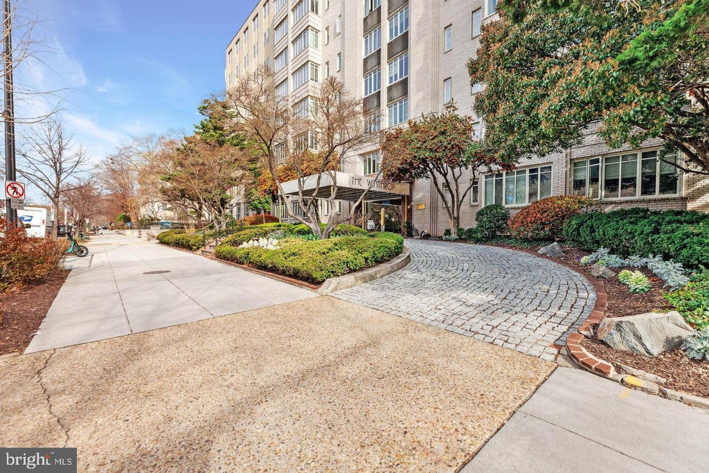 Photo of 1727 Massachusetts Avenue NW #108, WASHINGTON, DC 20036 (MLS # DCDC2261758)