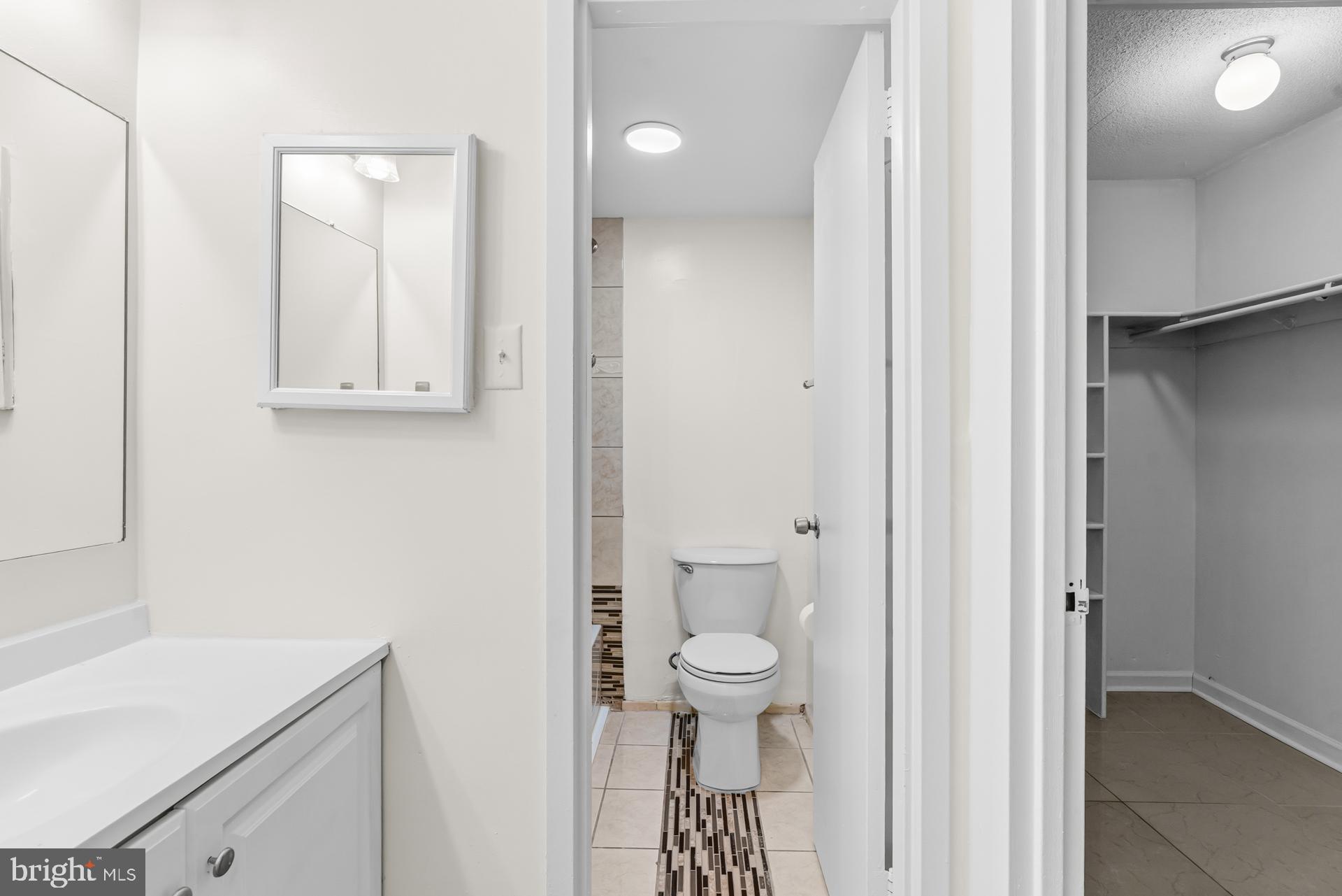 PRESIDENTIAL TOWERS - Residential