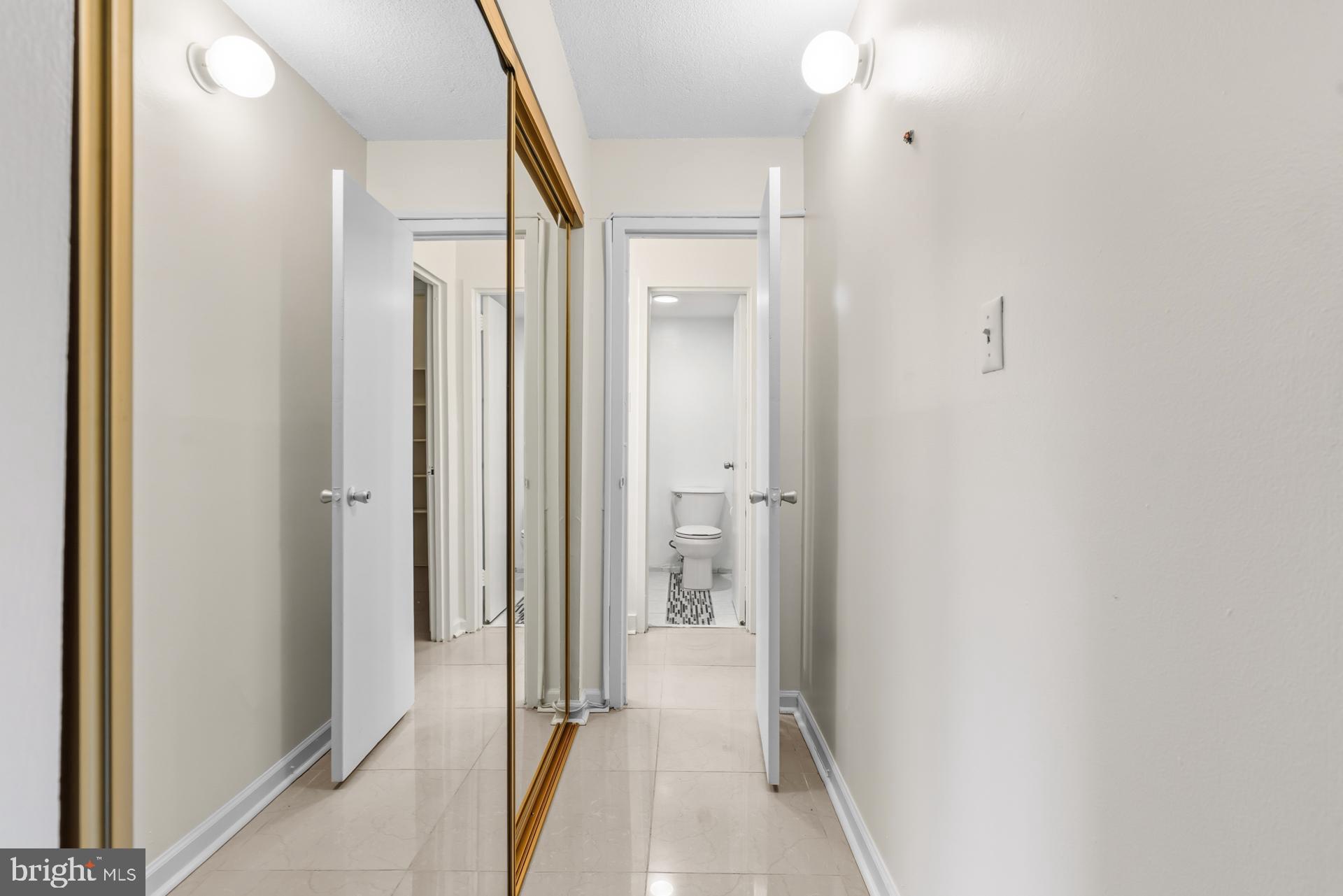 PRESIDENTIAL TOWERS - Residential