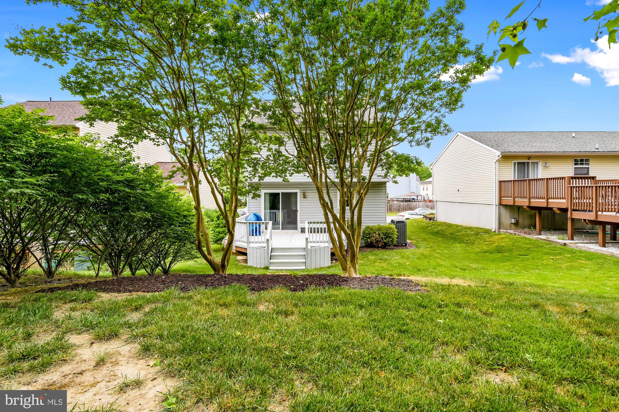 HARBOUR OAKS - Residential