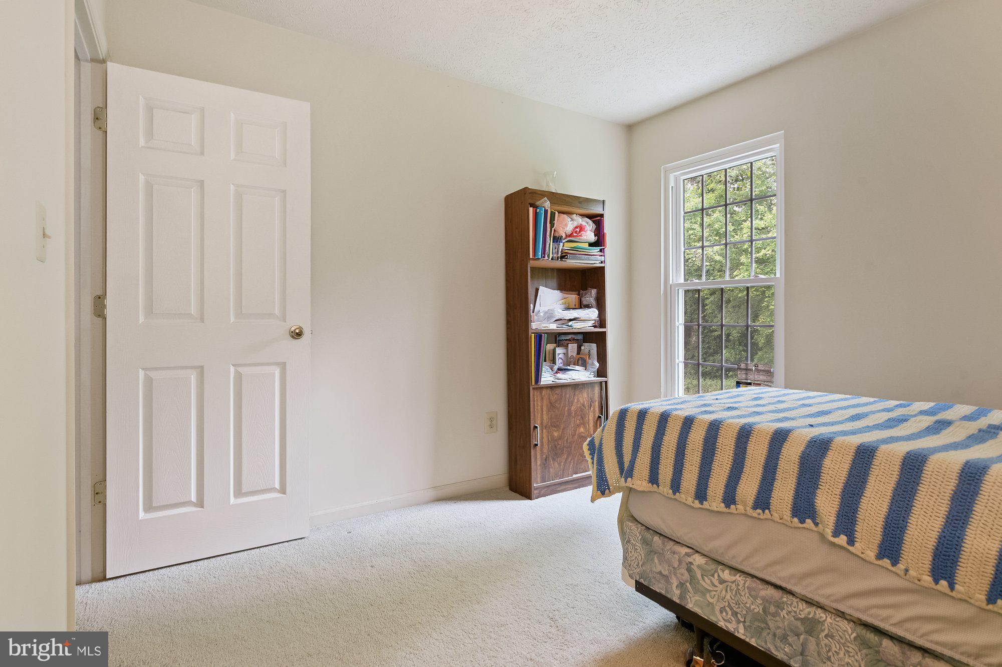 HARBOUR OAKS - Residential