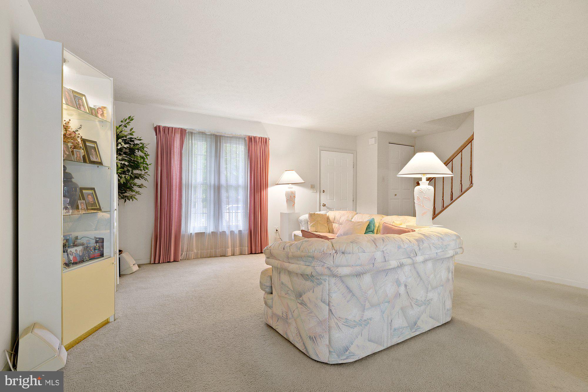 HARBOUR OAKS - Residential