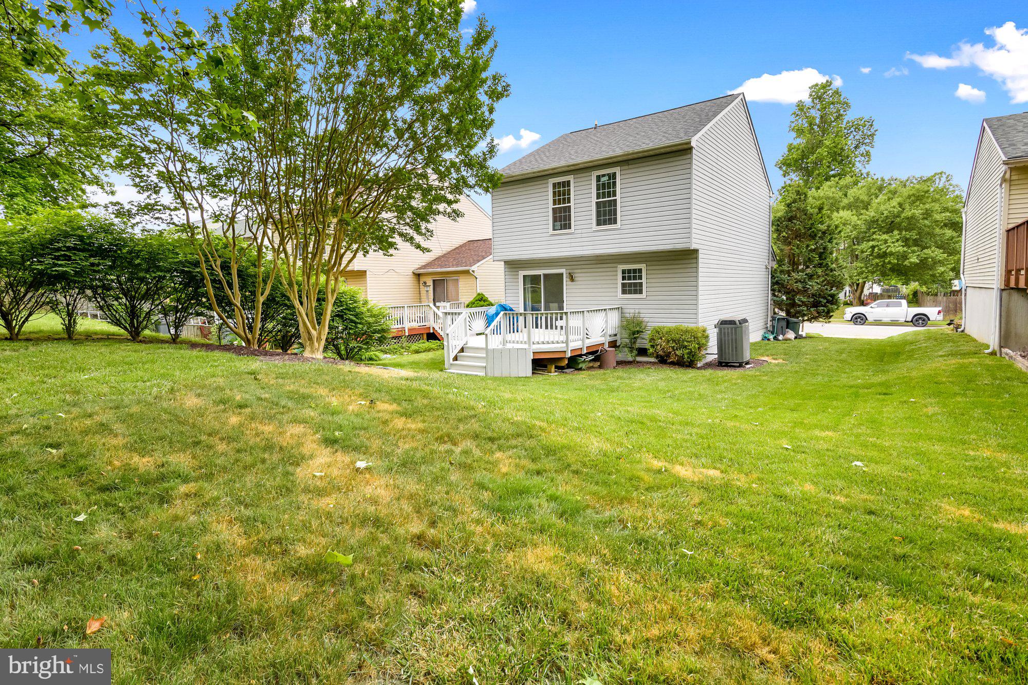 HARBOUR OAKS - Residential