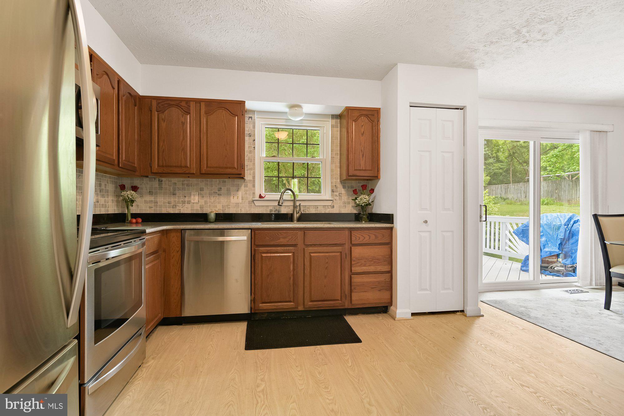 HARBOUR OAKS - Residential