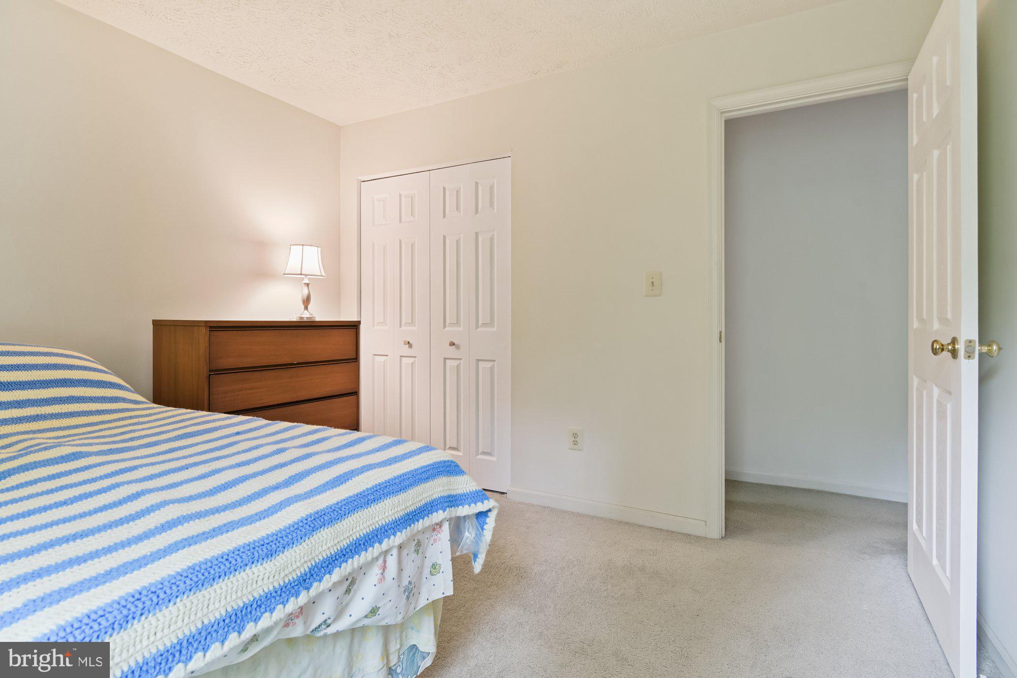 HARBOUR OAKS - Residential