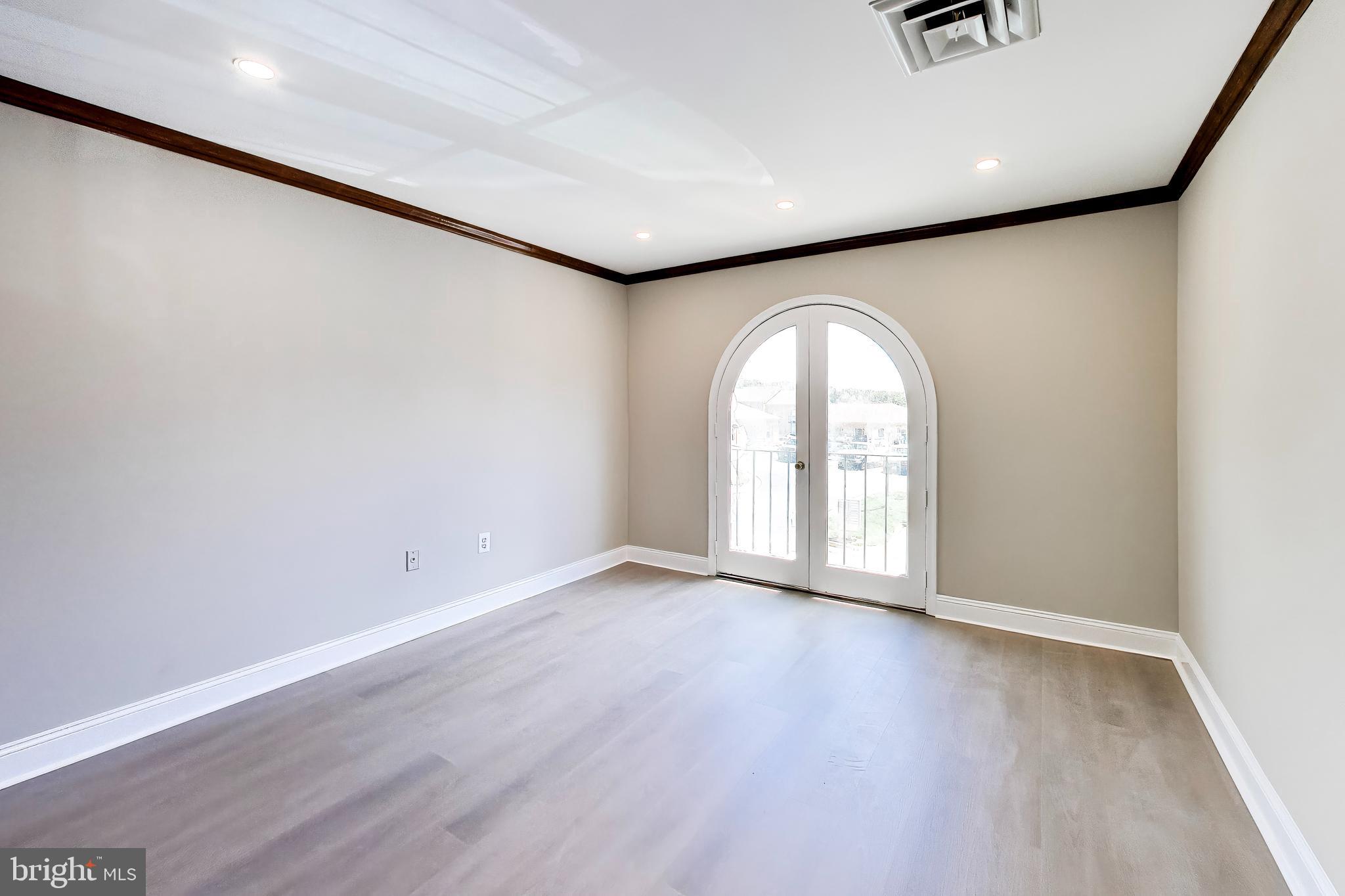5023 BACKLICK ROAD C 5023C