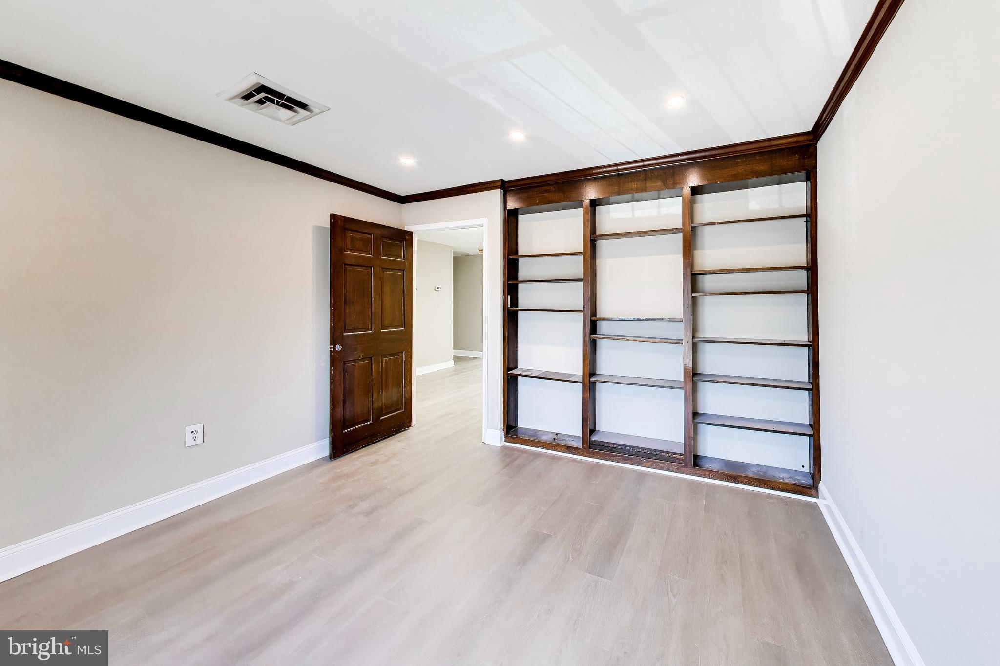 5023 BACKLICK ROAD C 5023C