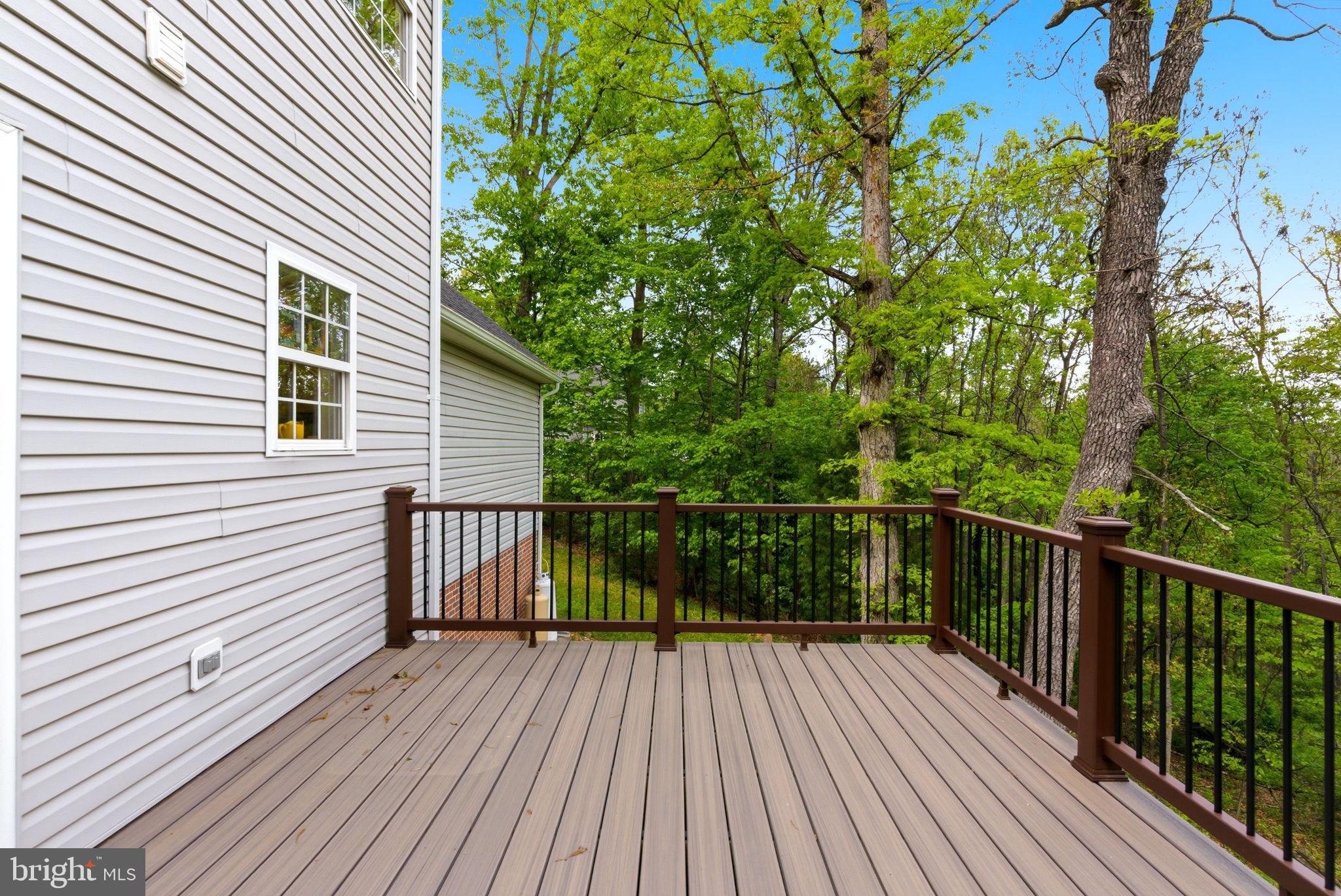 OVERLOOK WOODS - Residential