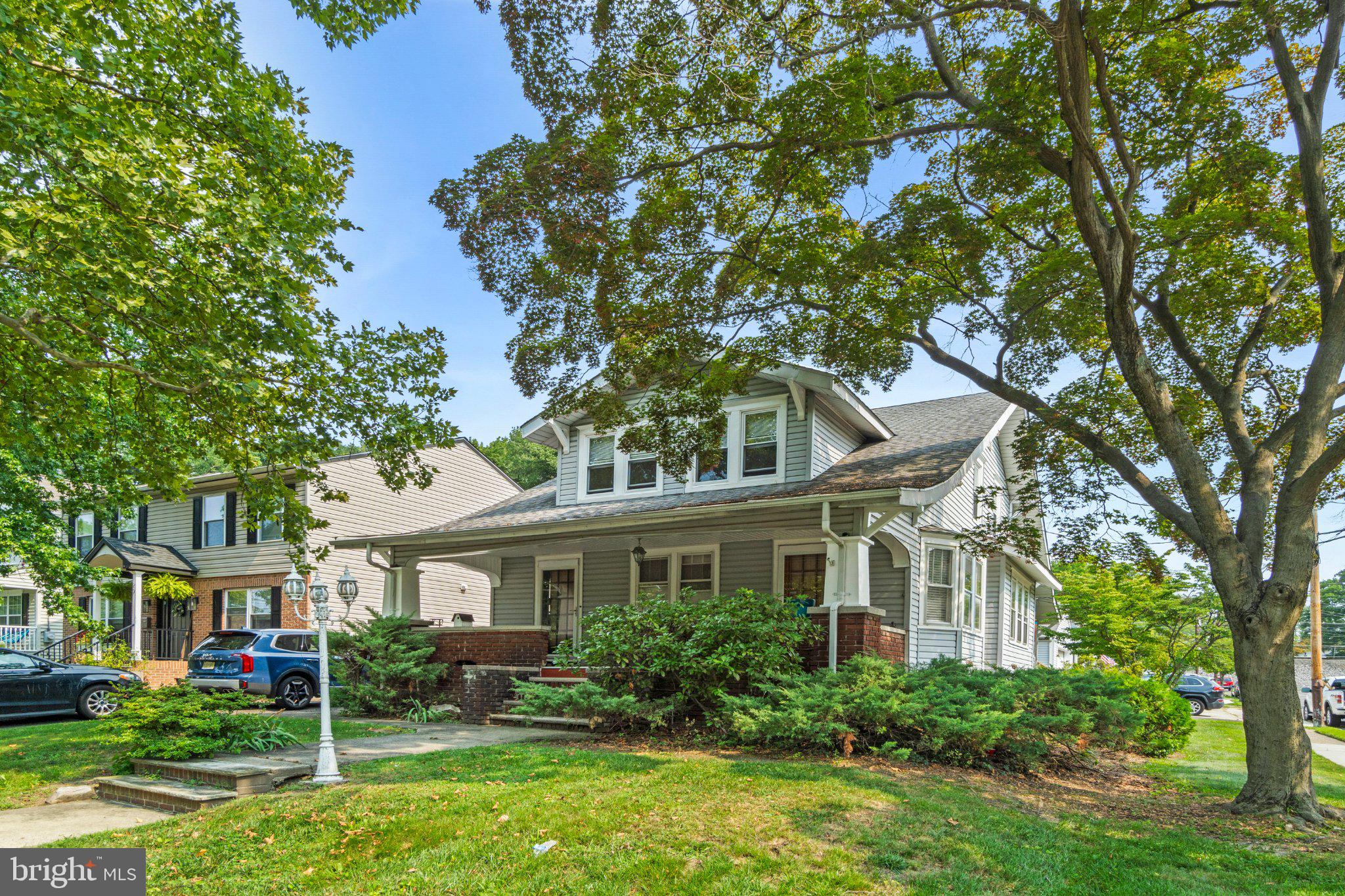 33 W PARK BOULEVARD