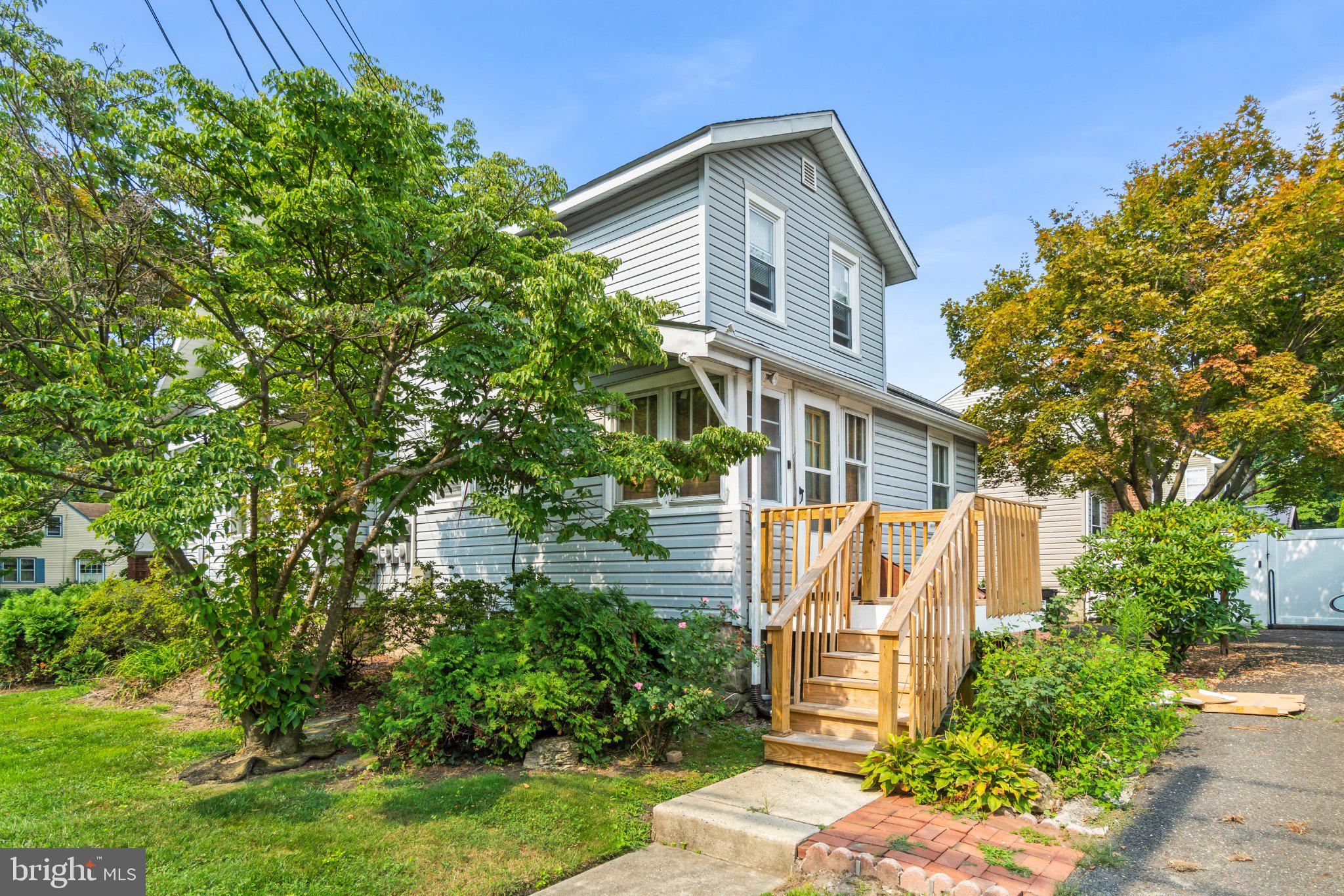 33 W PARK BOULEVARD