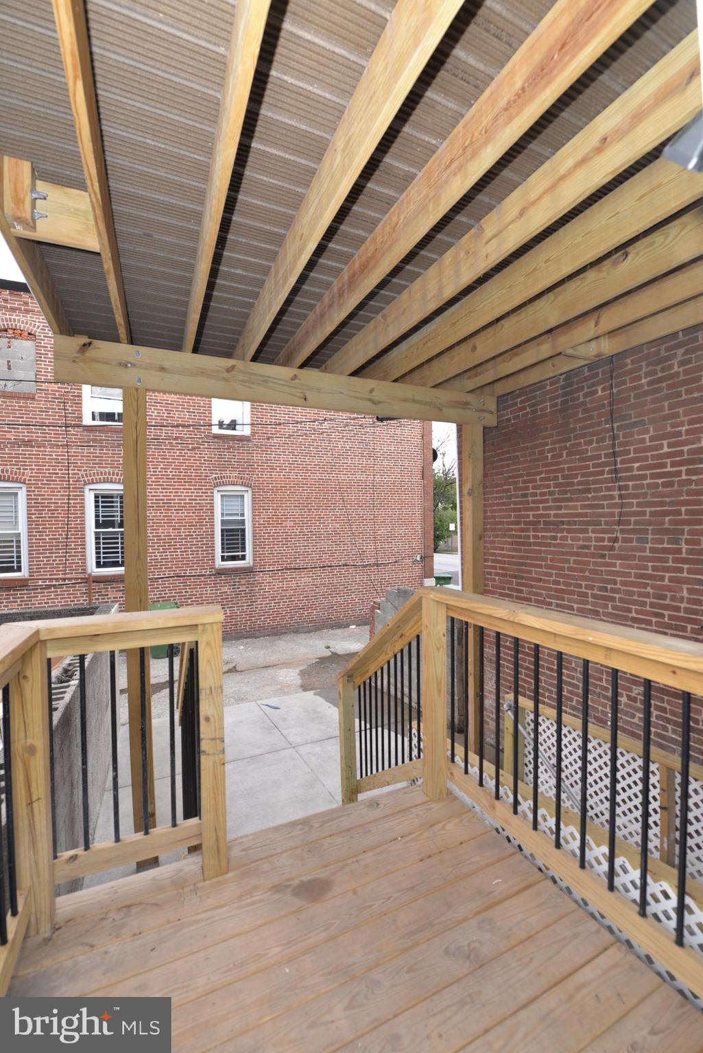 ELWOOD PARK - Residential