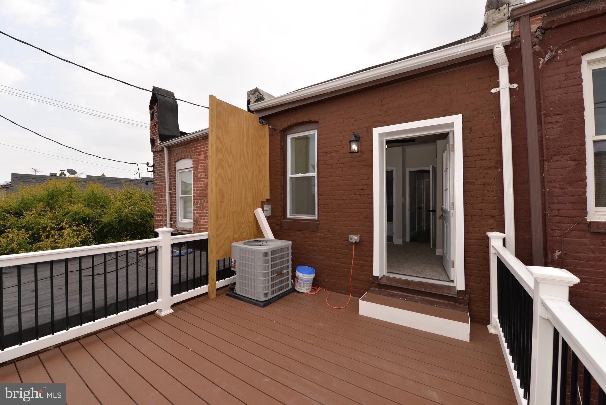 ELWOOD PARK - Residential