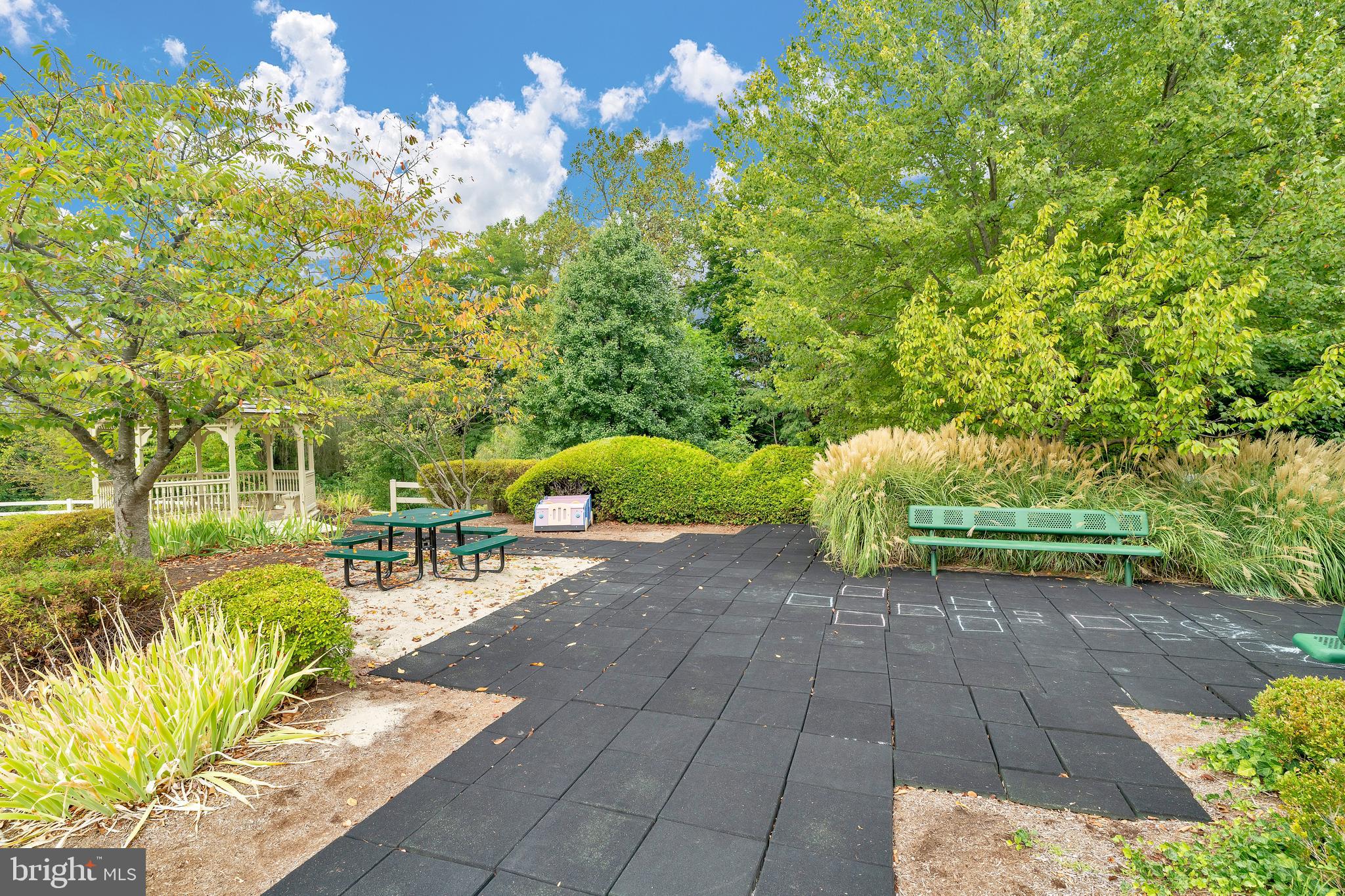 VALLEY VIEW - Residential