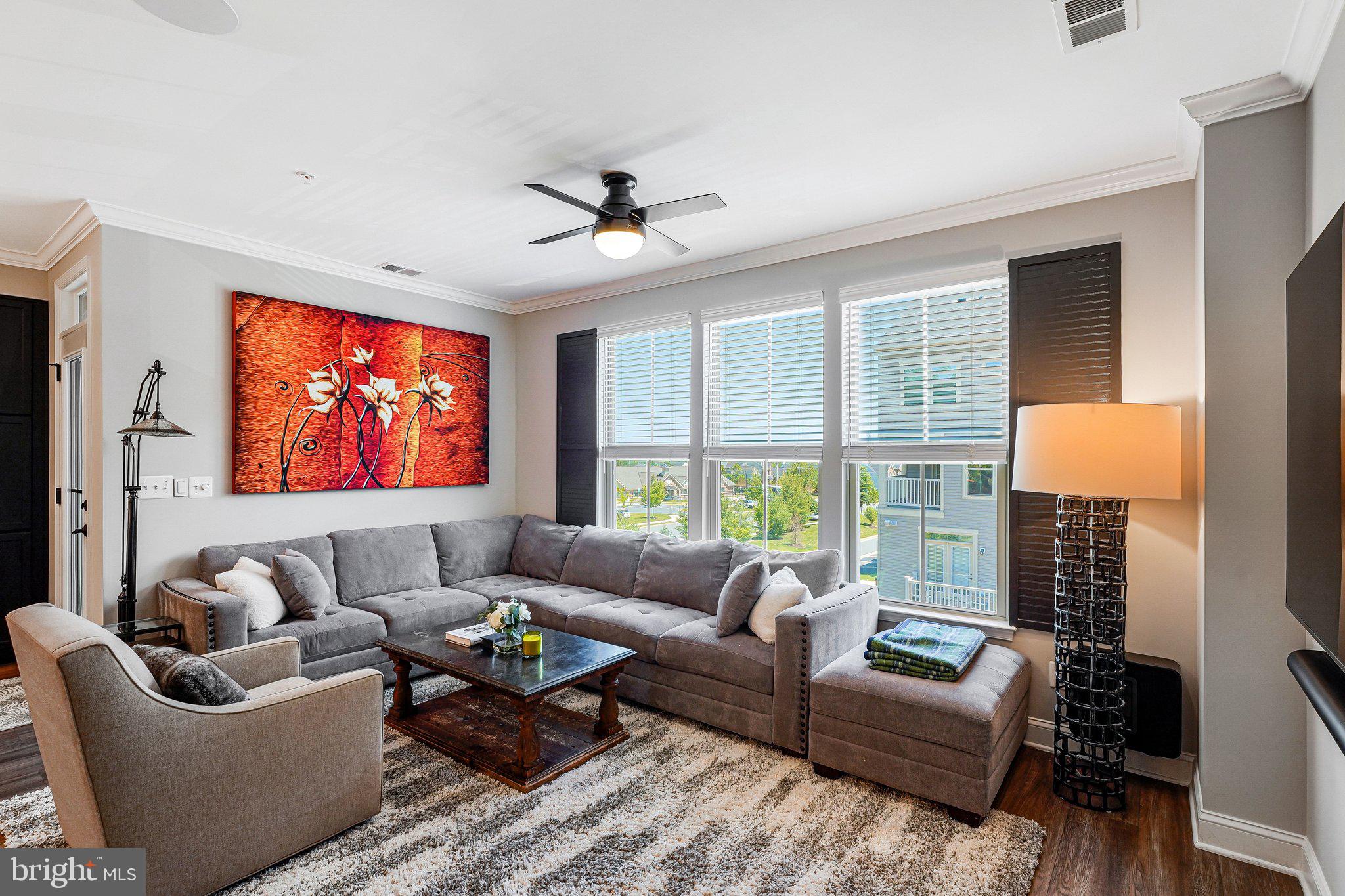 LOUDOUN CROSSING CONDOMINIUM - Residential