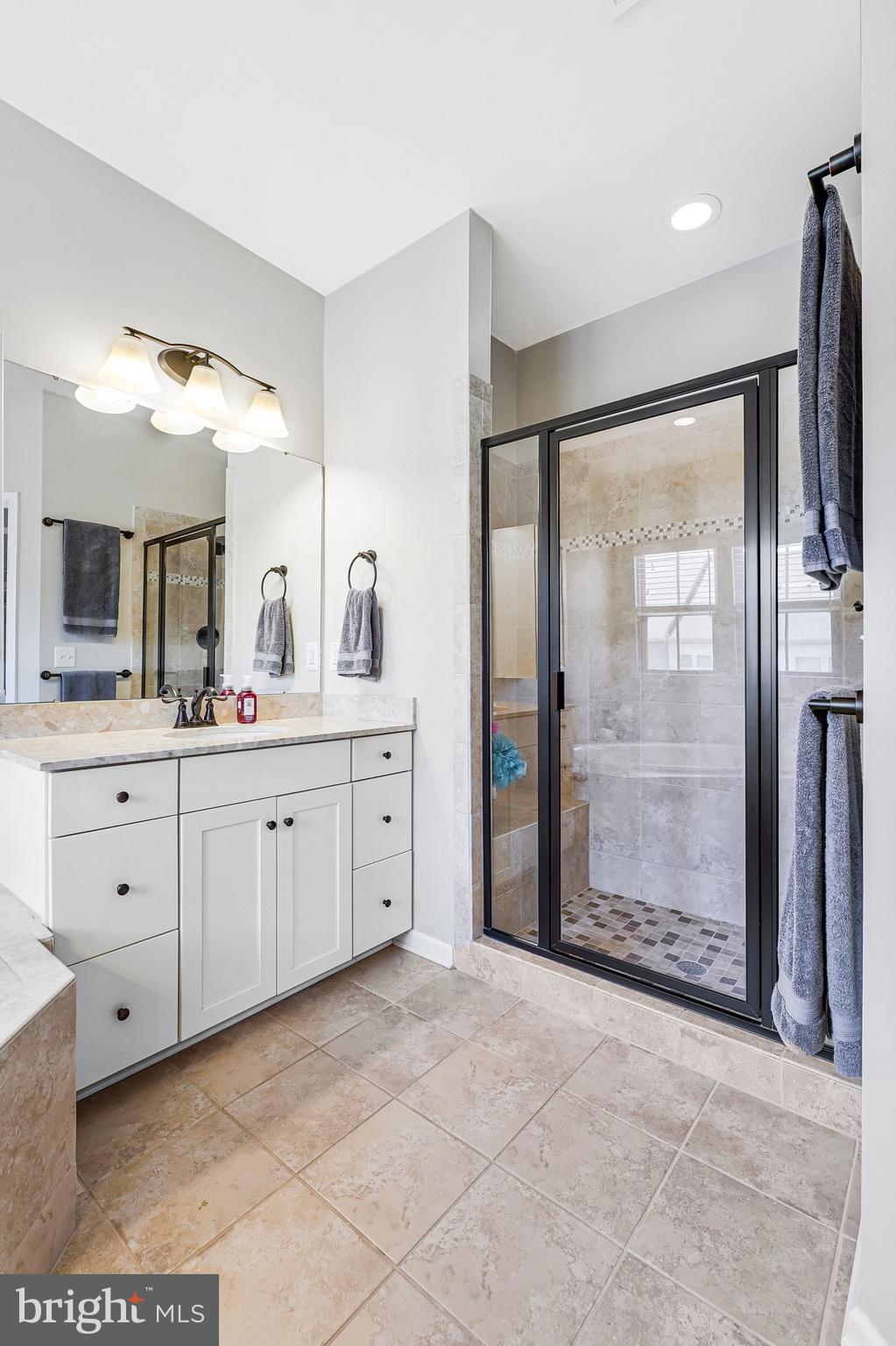 LOUDOUN CROSSING CONDOMINIUM - Residential