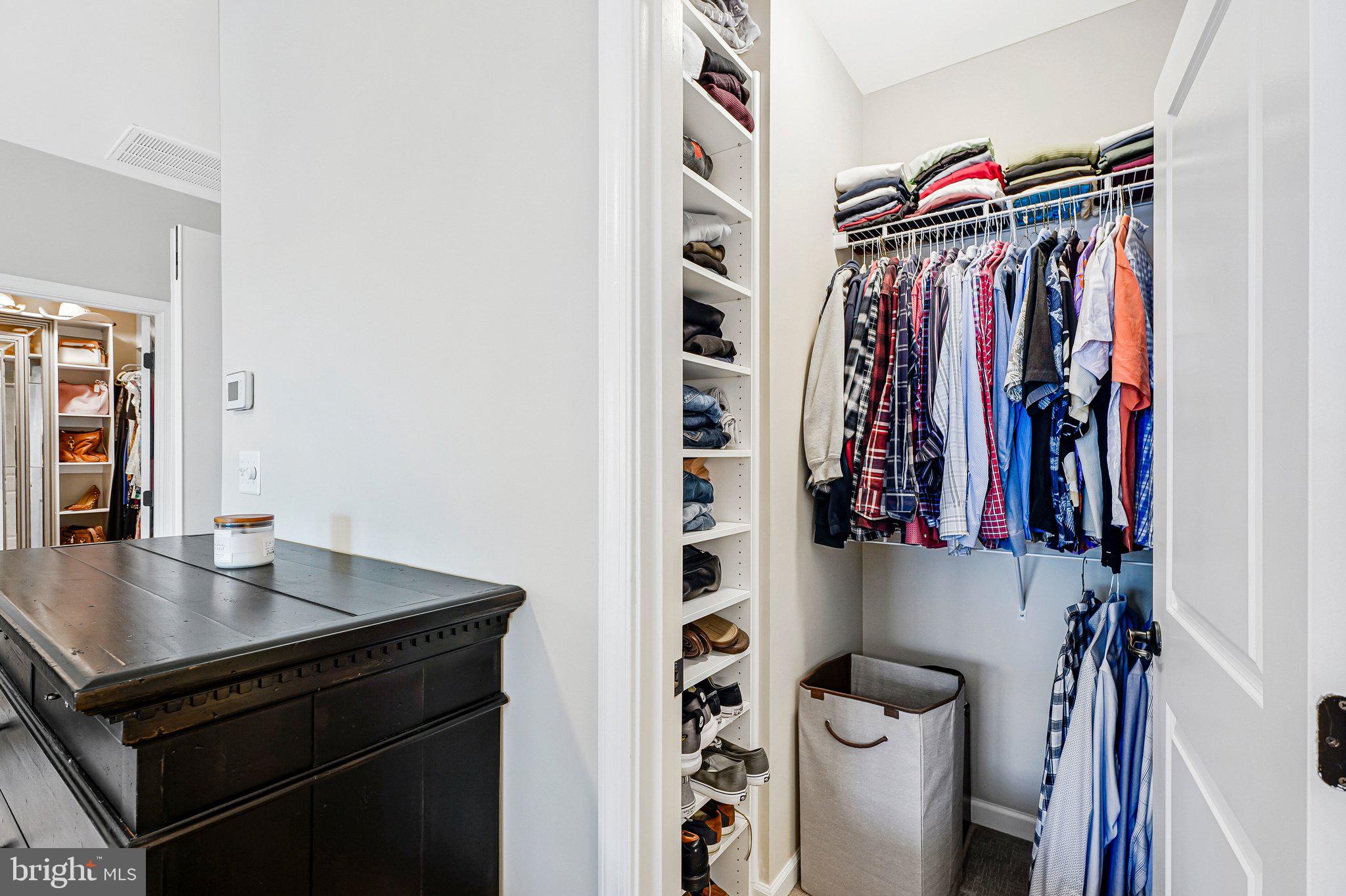 LOUDOUN CROSSING CONDOMINIUM - Residential
