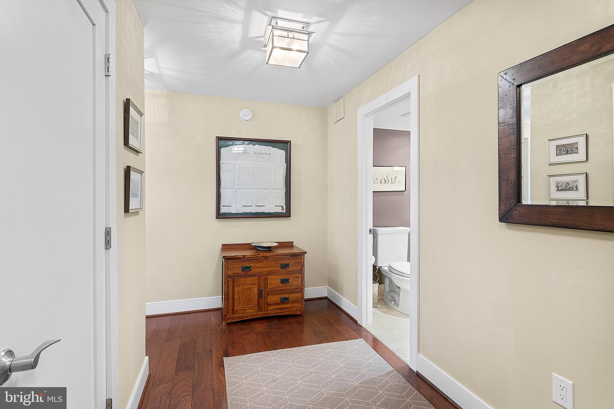 INDEPENDENCE PLACE - Residential