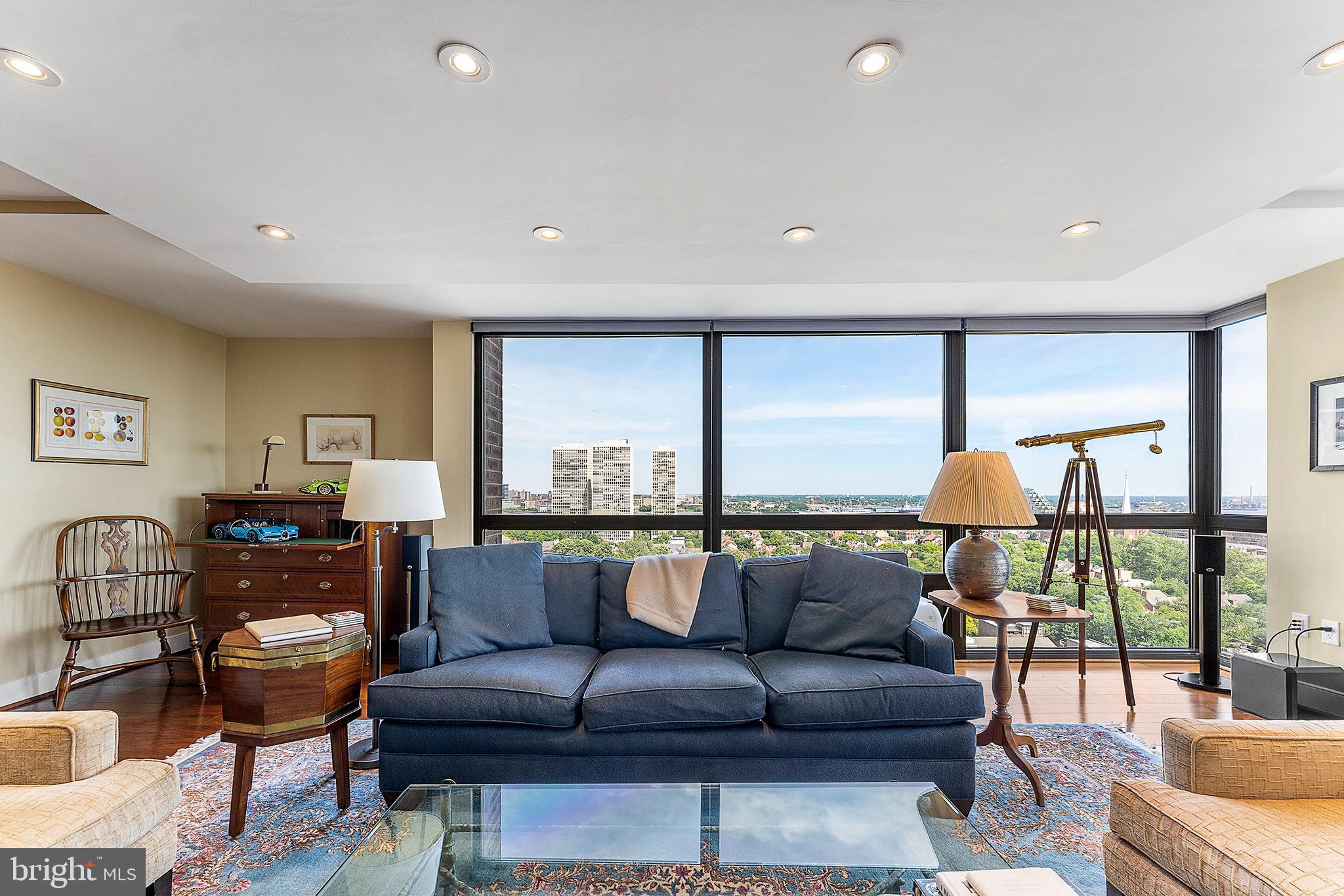 INDEPENDENCE PLACE - Residential