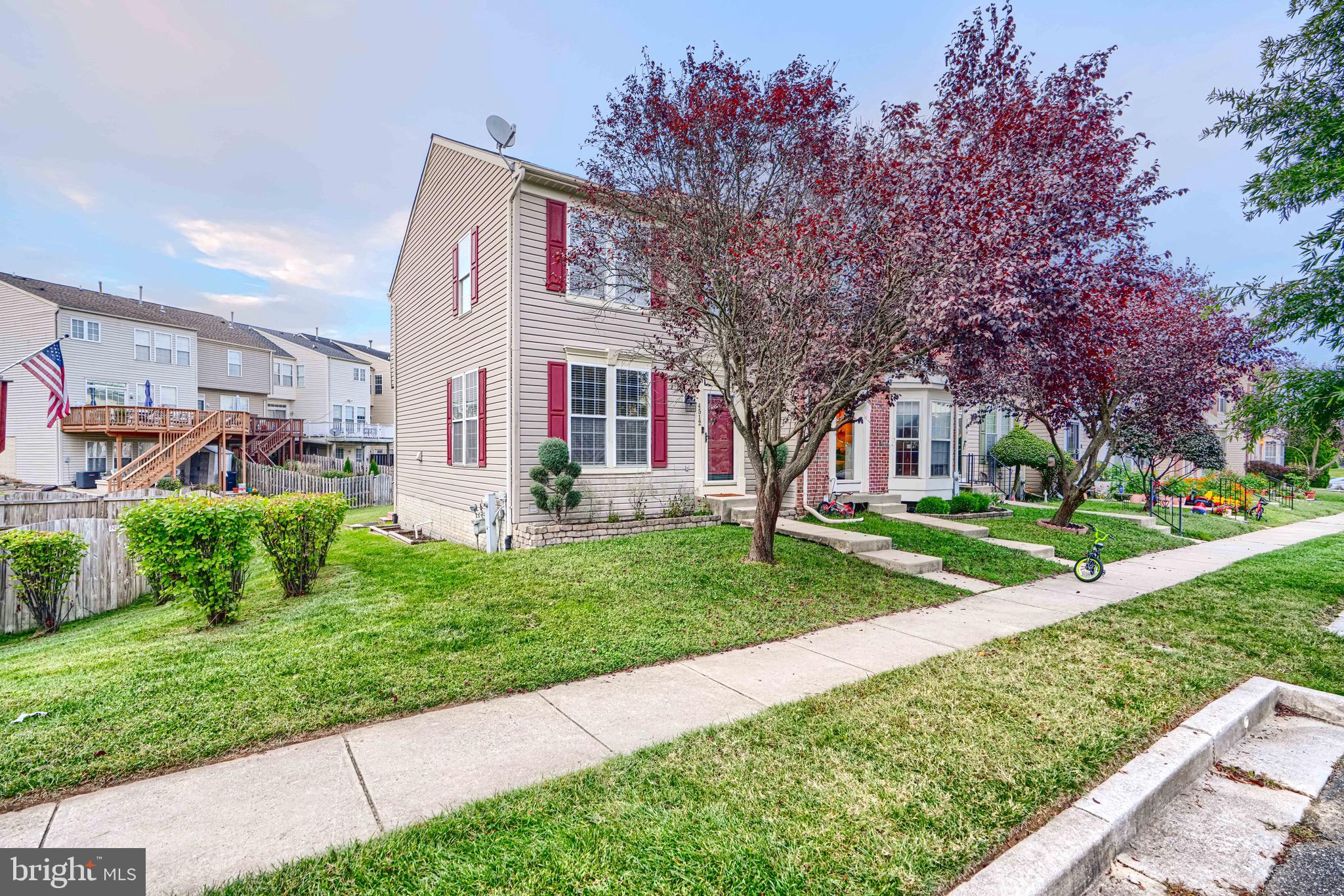4512 WARM STONE CIRCLE