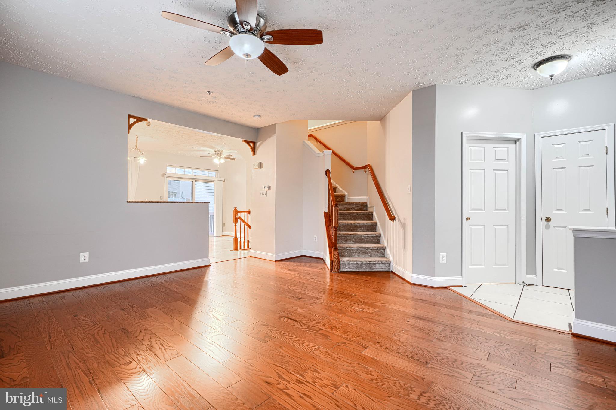 4512 WARM STONE CIRCLE