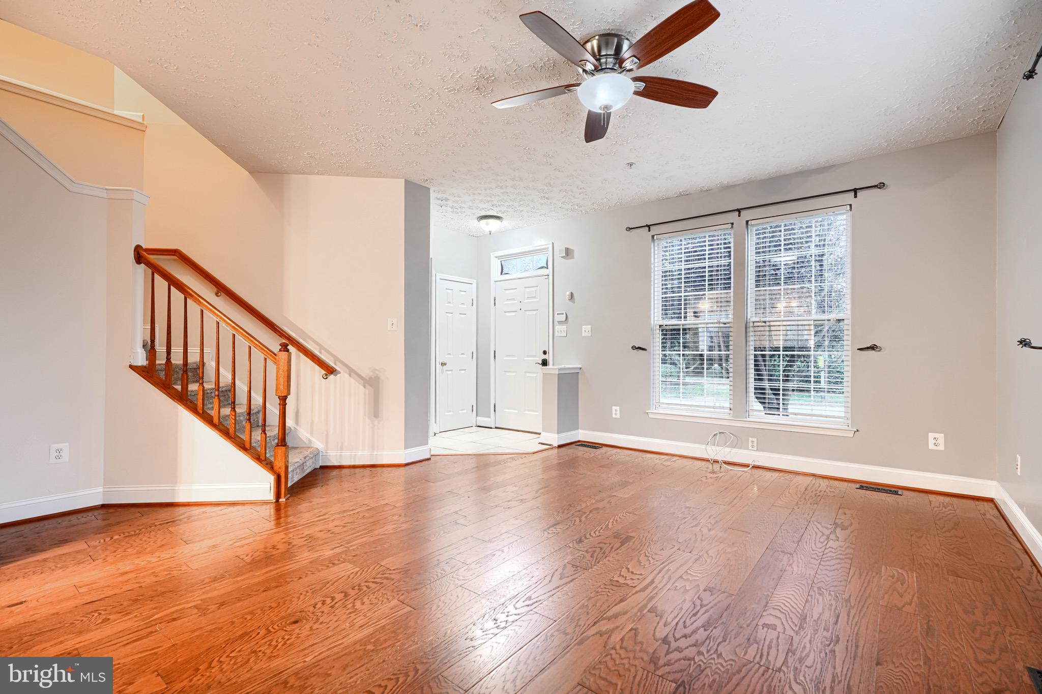 4512 WARM STONE CIRCLE