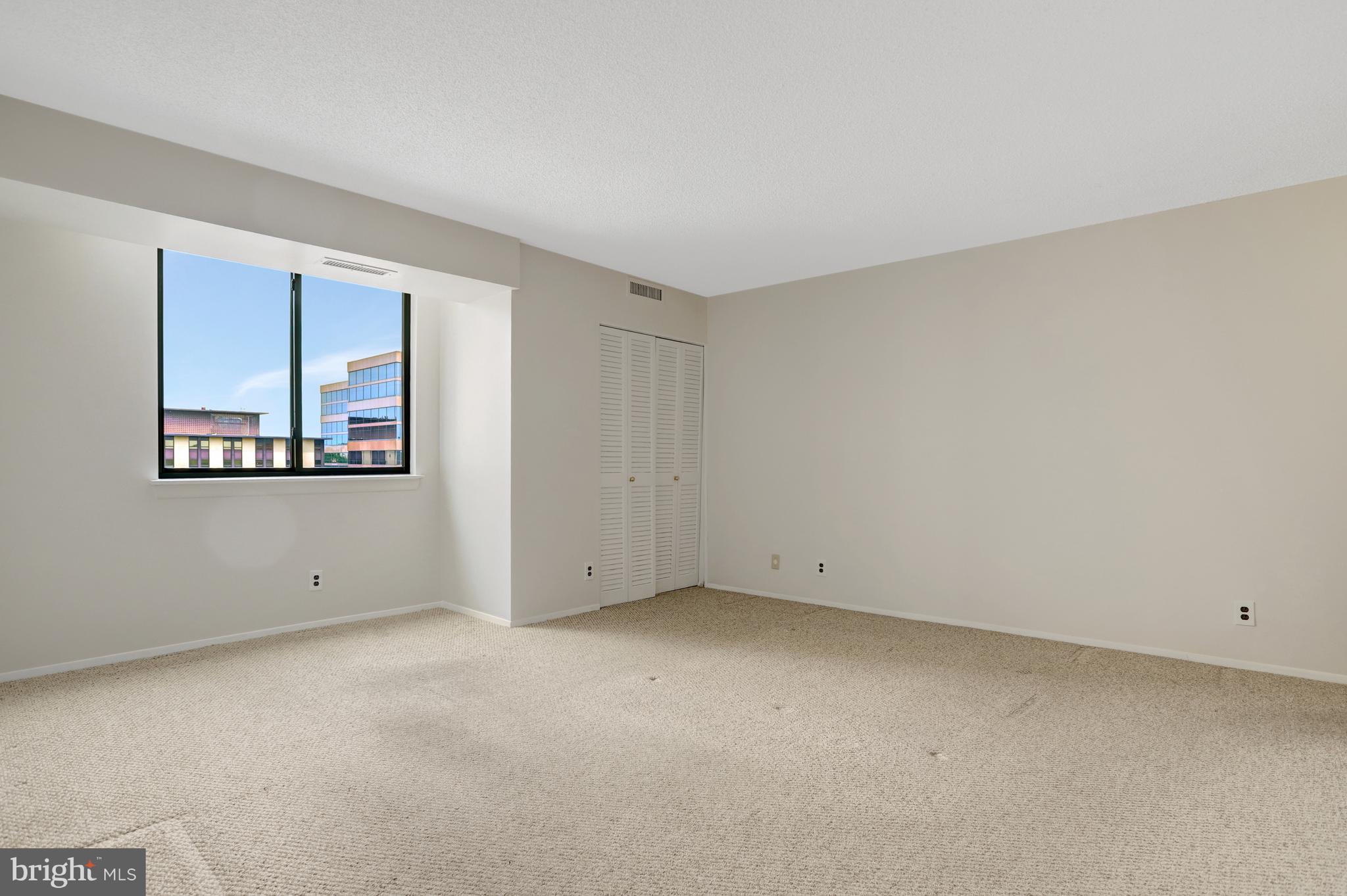 VIRGINIA SQUARE - Residential Lease