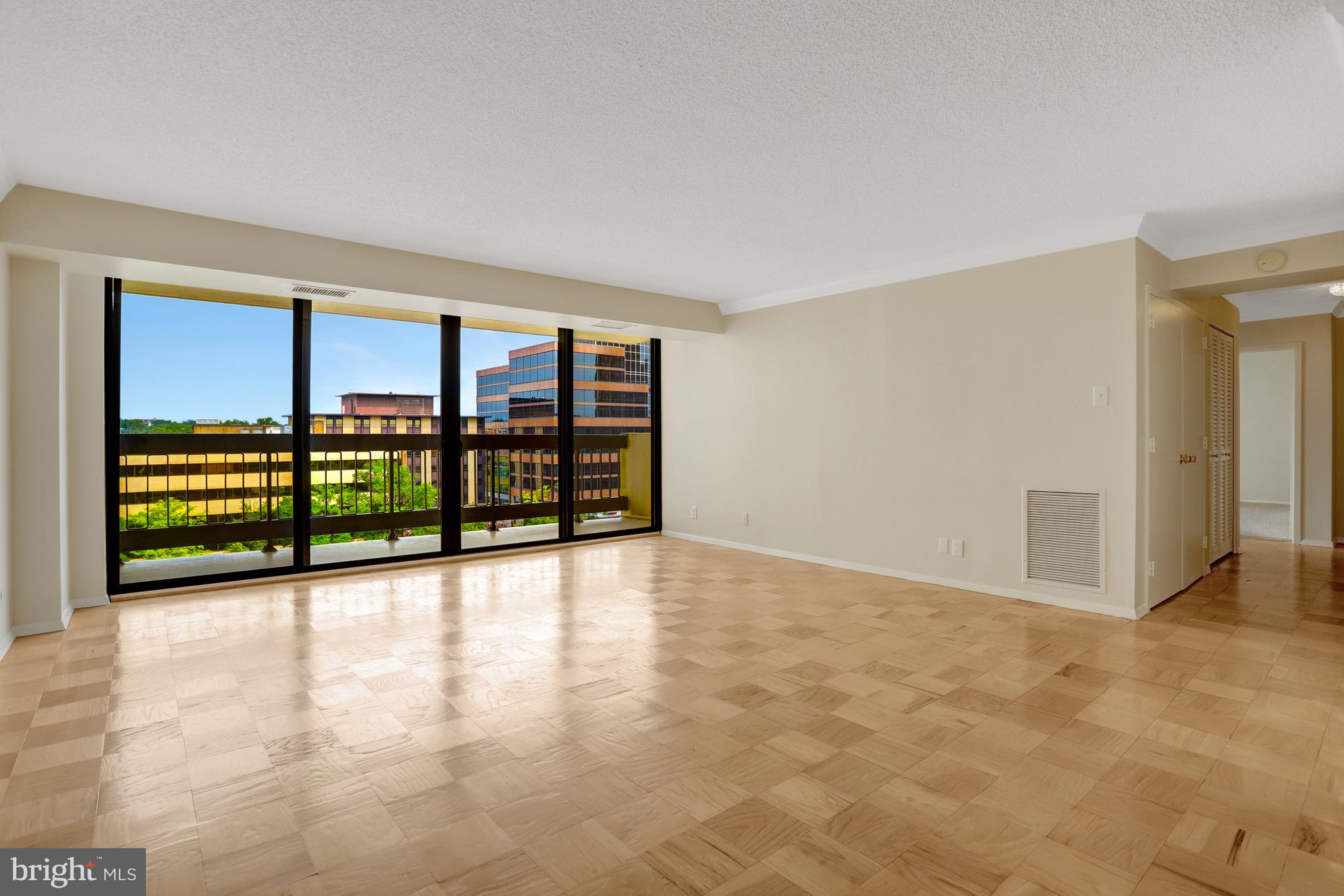 VIRGINIA SQUARE - Residential Lease