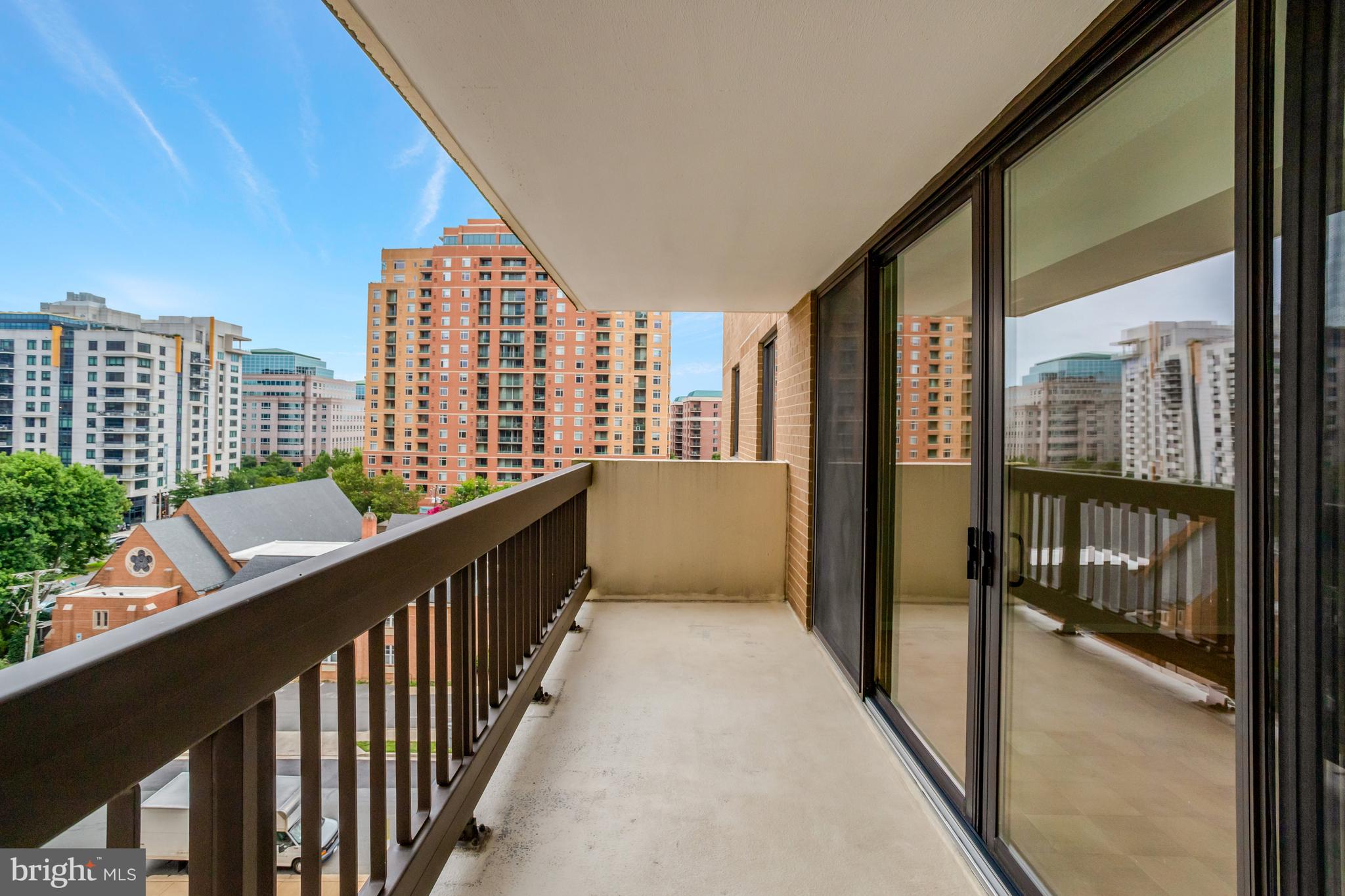 VIRGINIA SQUARE - Residential Lease