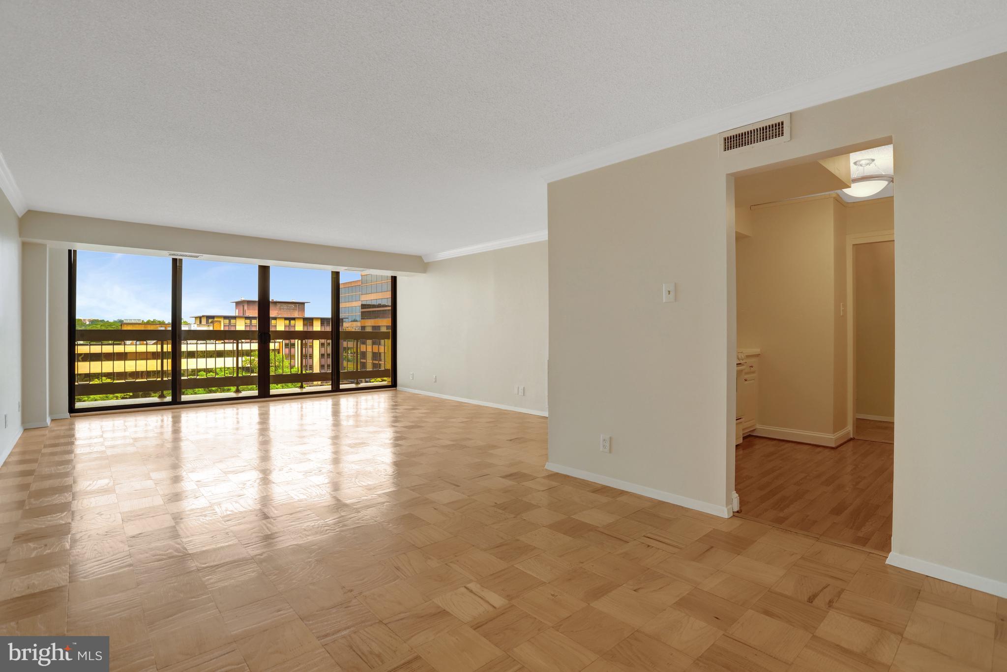 VIRGINIA SQUARE - Residential Lease