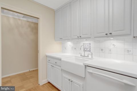 3800 FAIRFAX DRIVE 509 ARLINGTON VA 22203