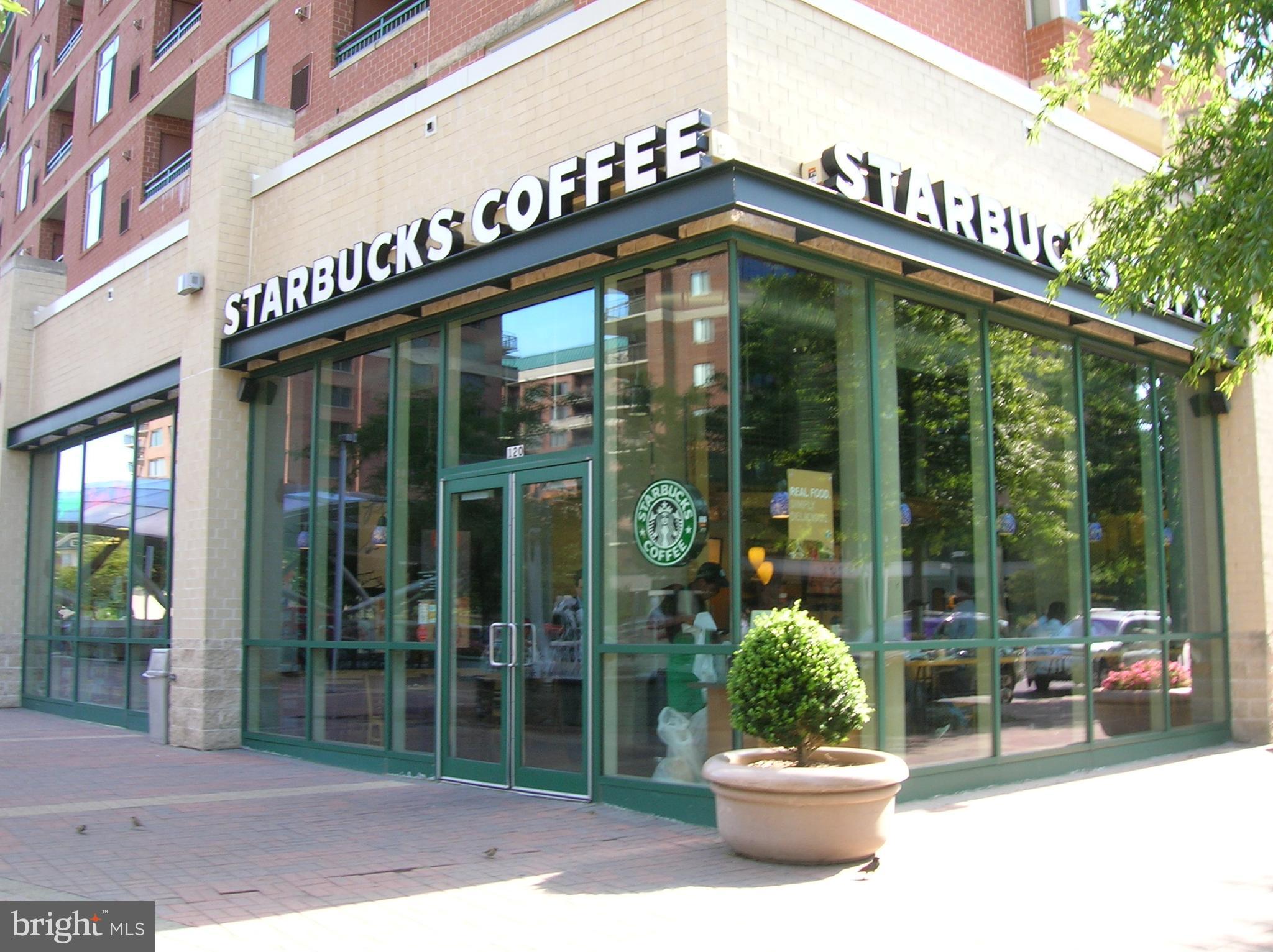 VIRGINIA SQUARE - Residential Lease