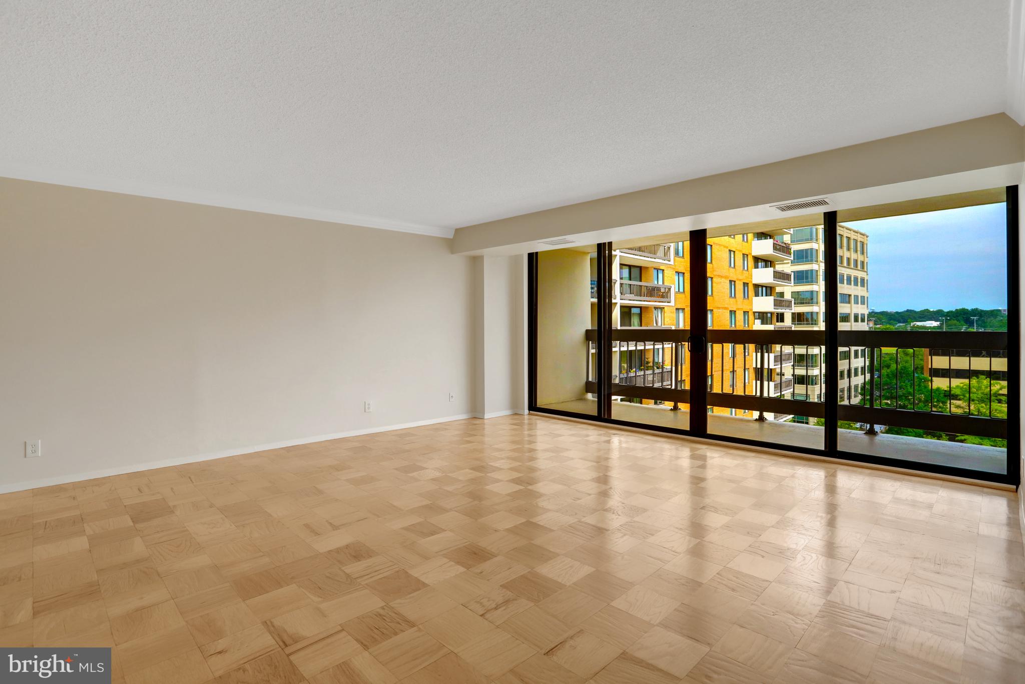 VIRGINIA SQUARE - Residential Lease