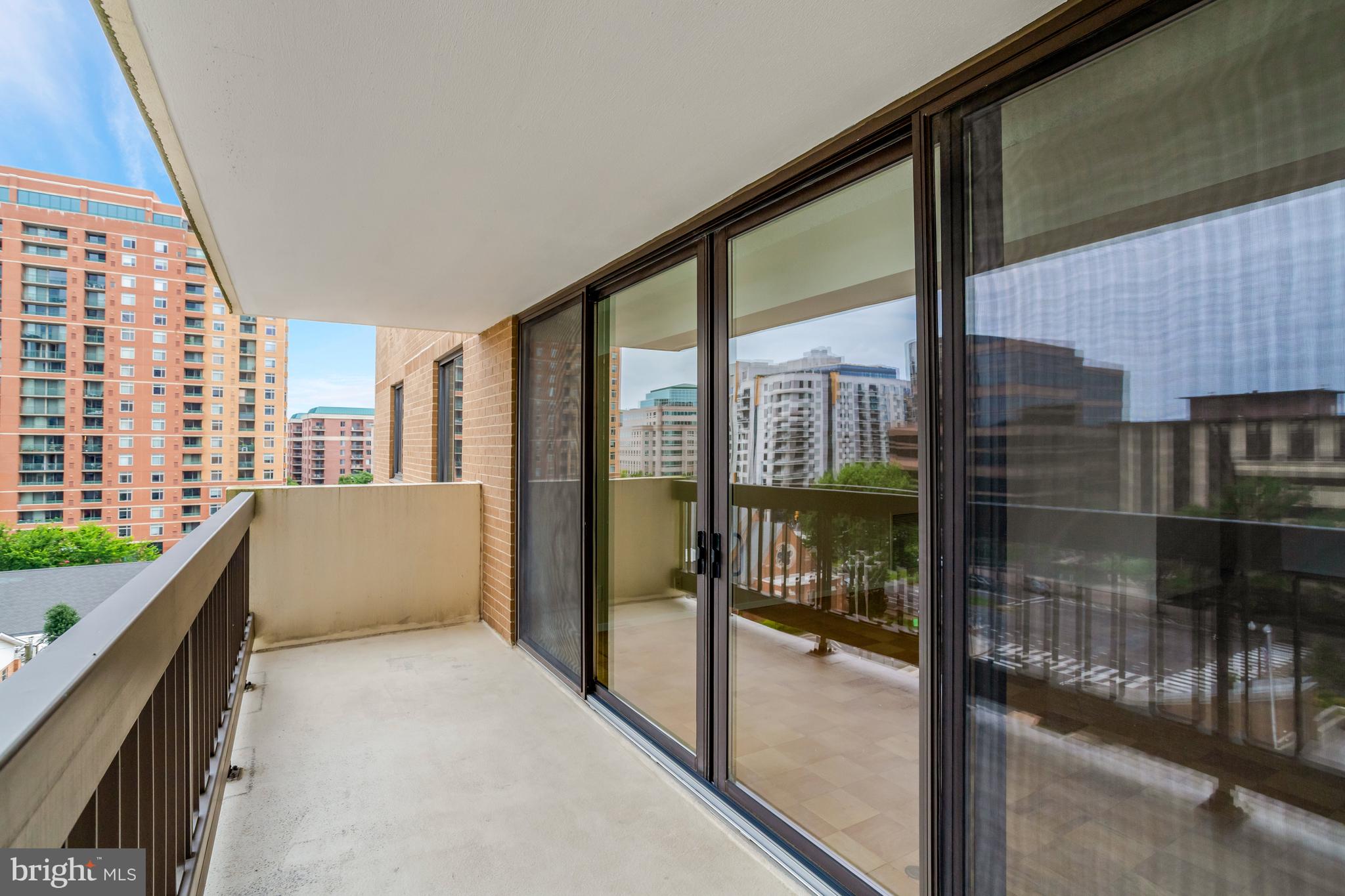 VIRGINIA SQUARE - Residential Lease