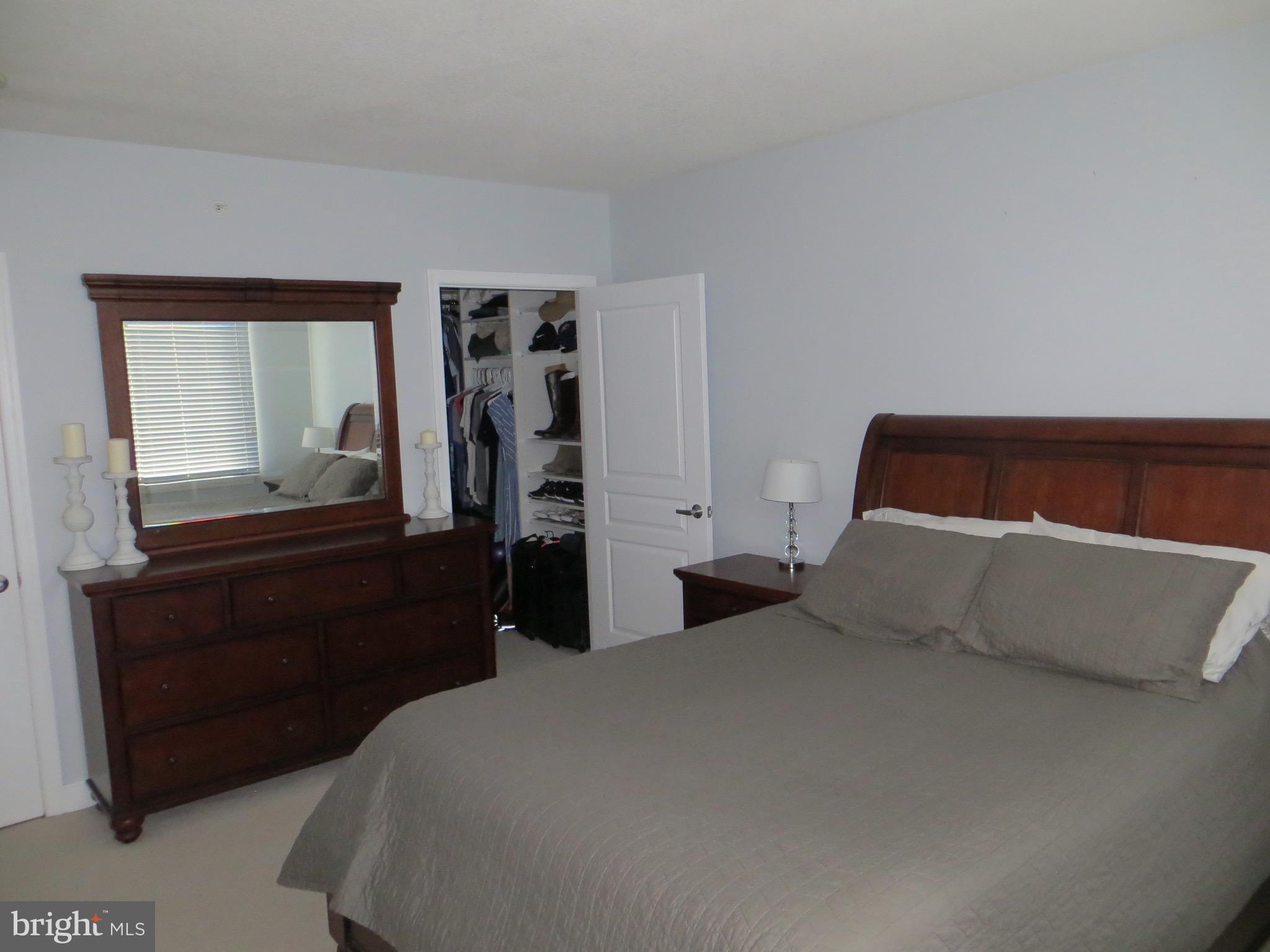 MIDTOWN ALEXANDRIA STATION CONDOMINIUM - Residential Lease