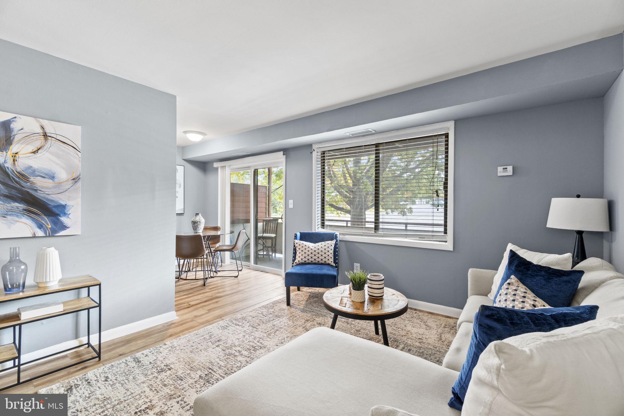 HUNTINGTON WALK - Residential