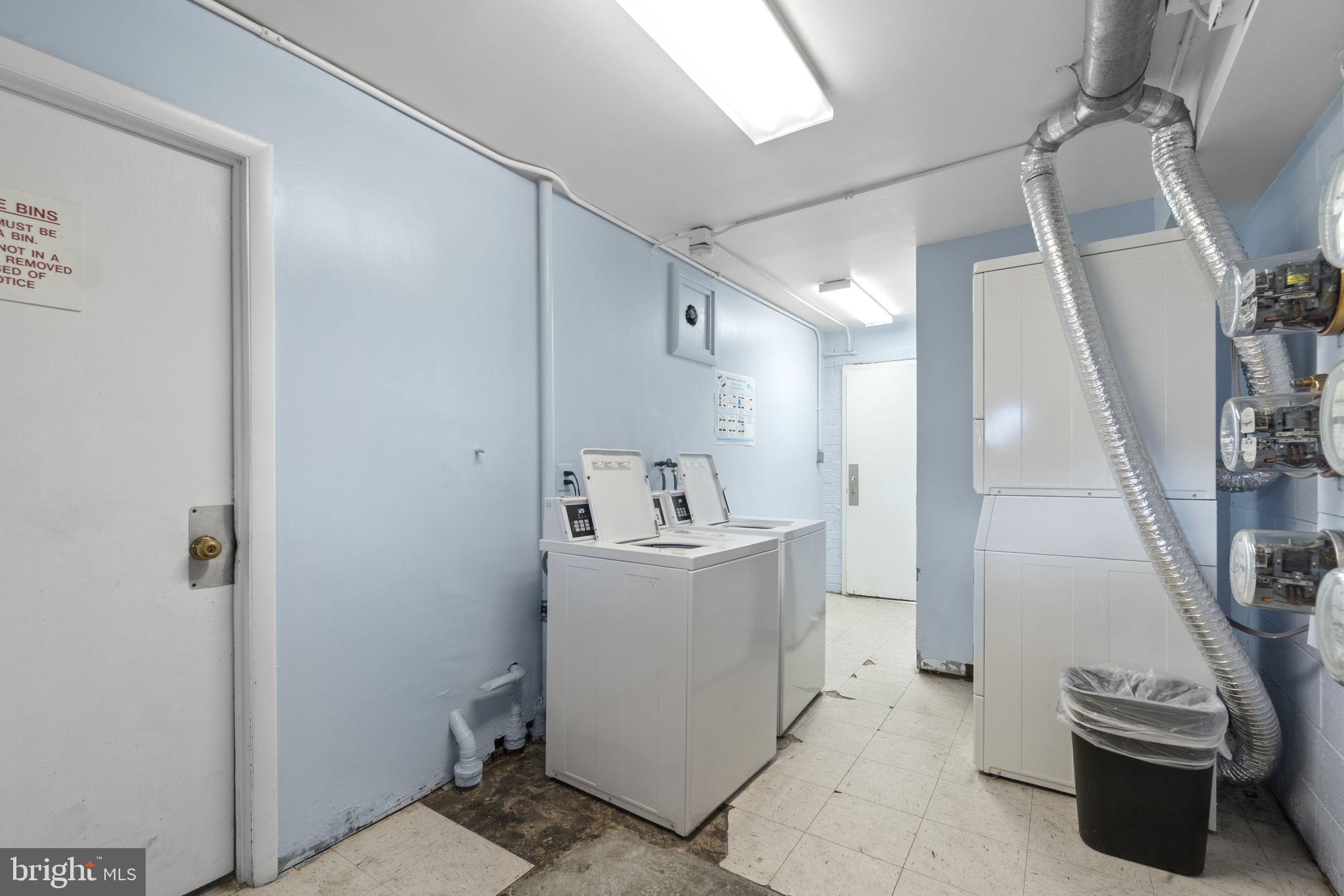 HUNTINGTON WALK - Residential