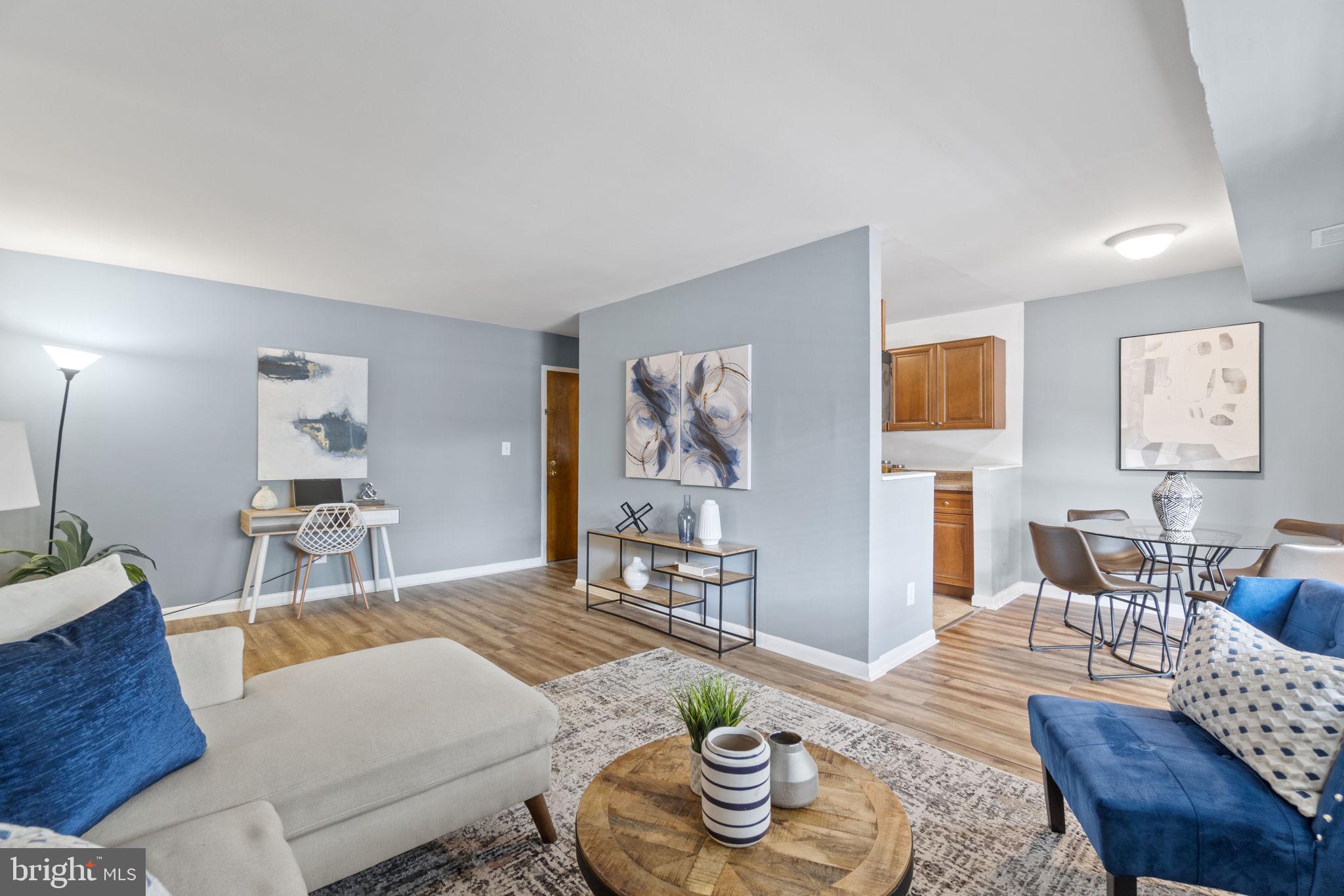 HUNTINGTON WALK - Residential