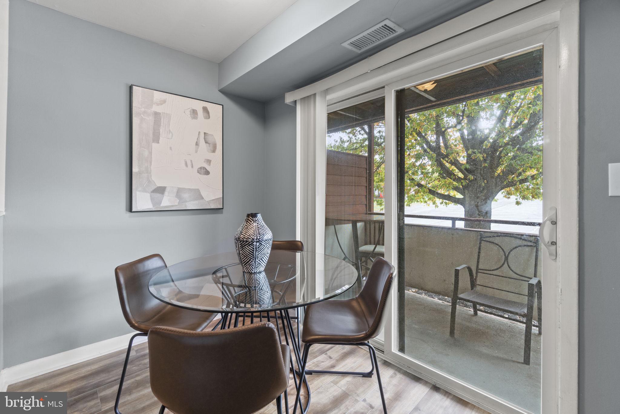 HUNTINGTON WALK - Residential